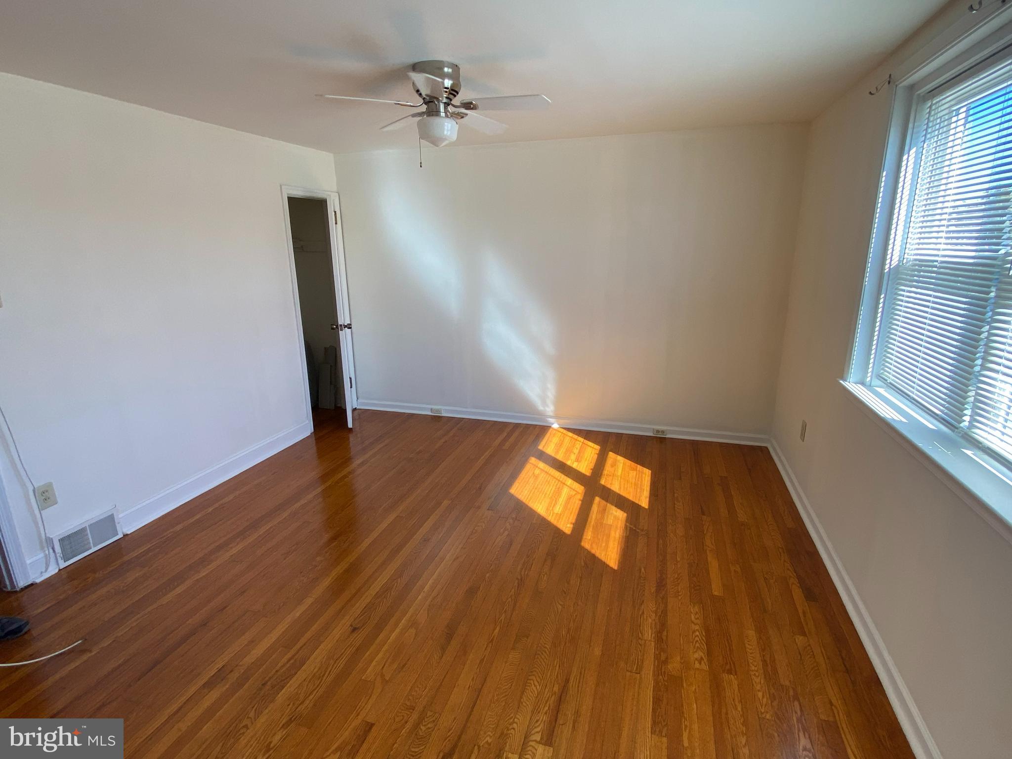 MAYFAIR (WEST) - Residential Lease