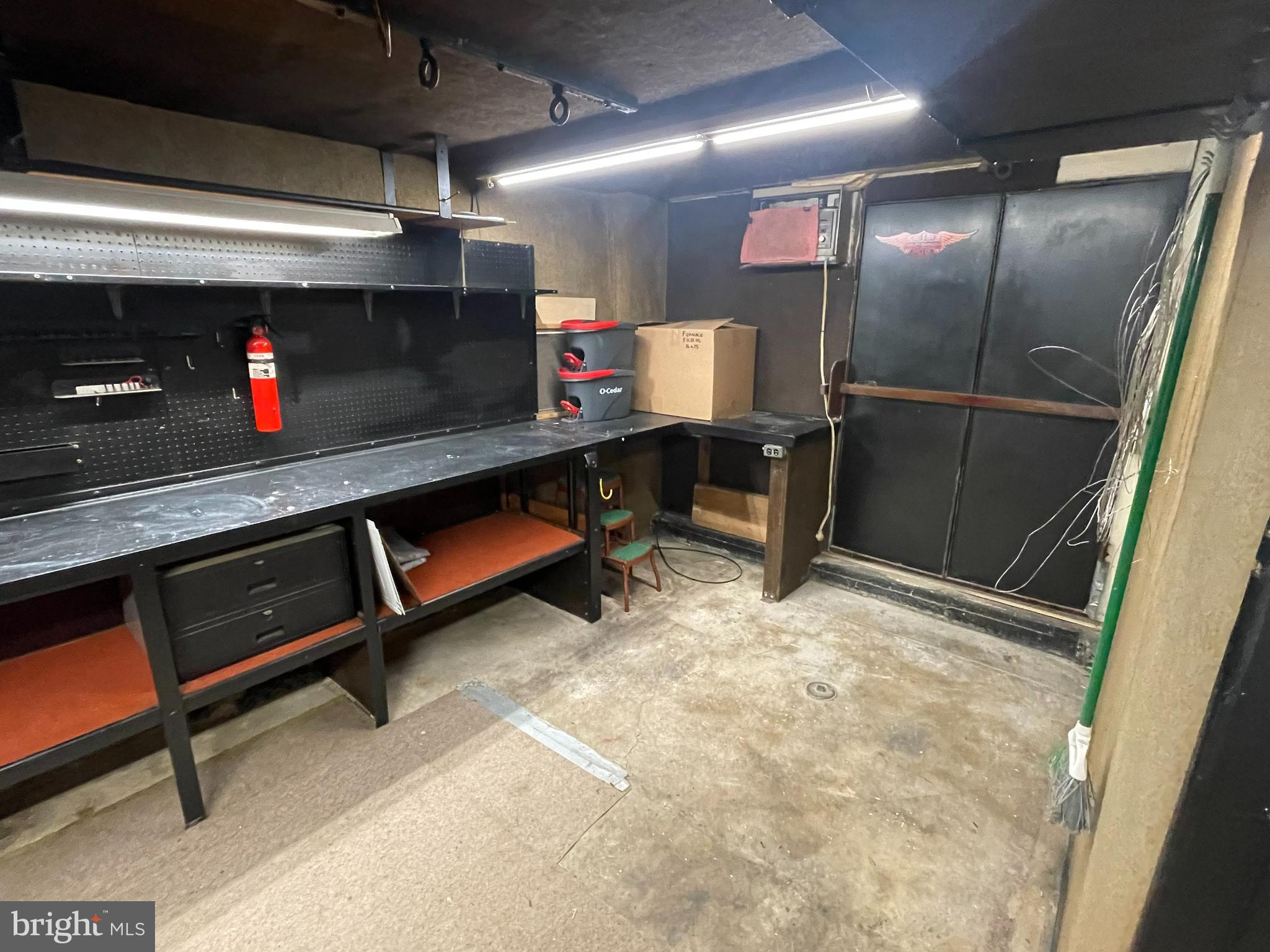 MAYFAIR (WEST) - Residential Lease