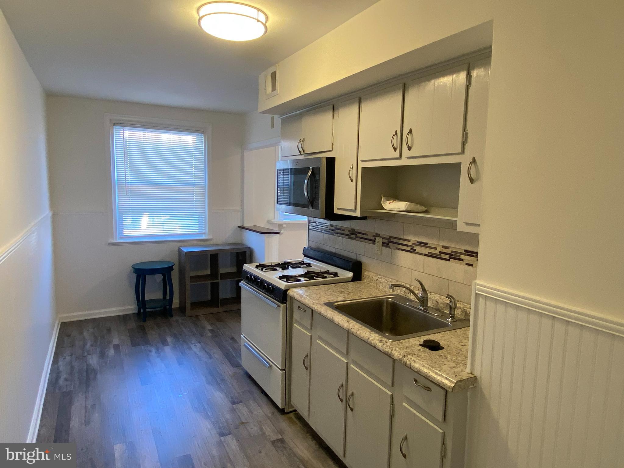 MAYFAIR (WEST) - Residential Lease