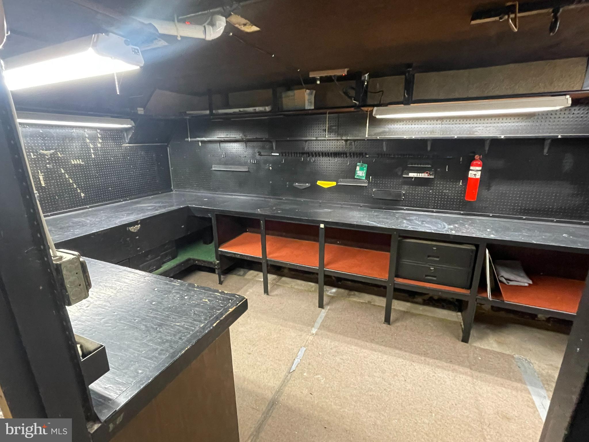 MAYFAIR (WEST) - Residential Lease