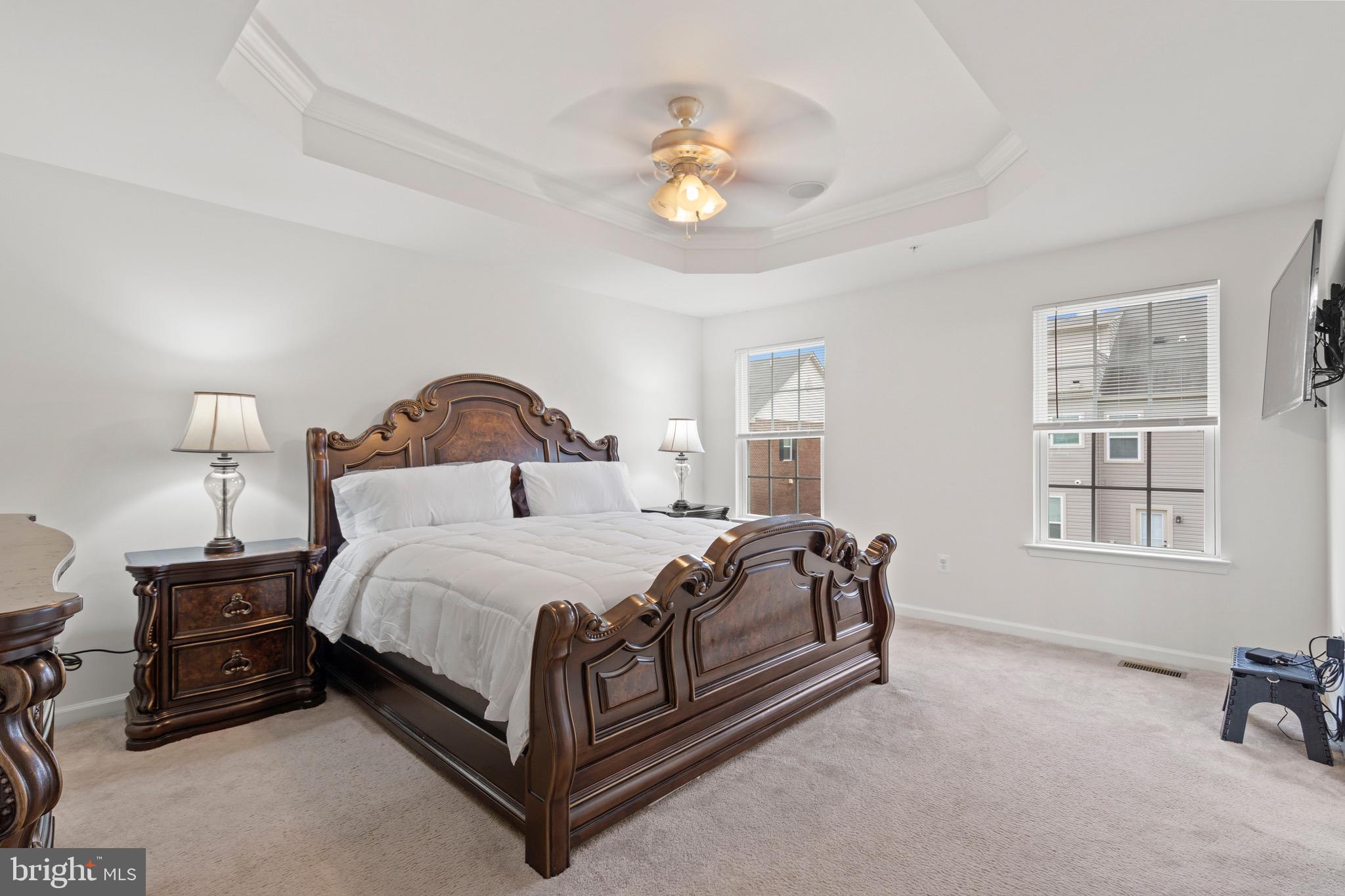 WESTCHESTER SQUARE - Residential