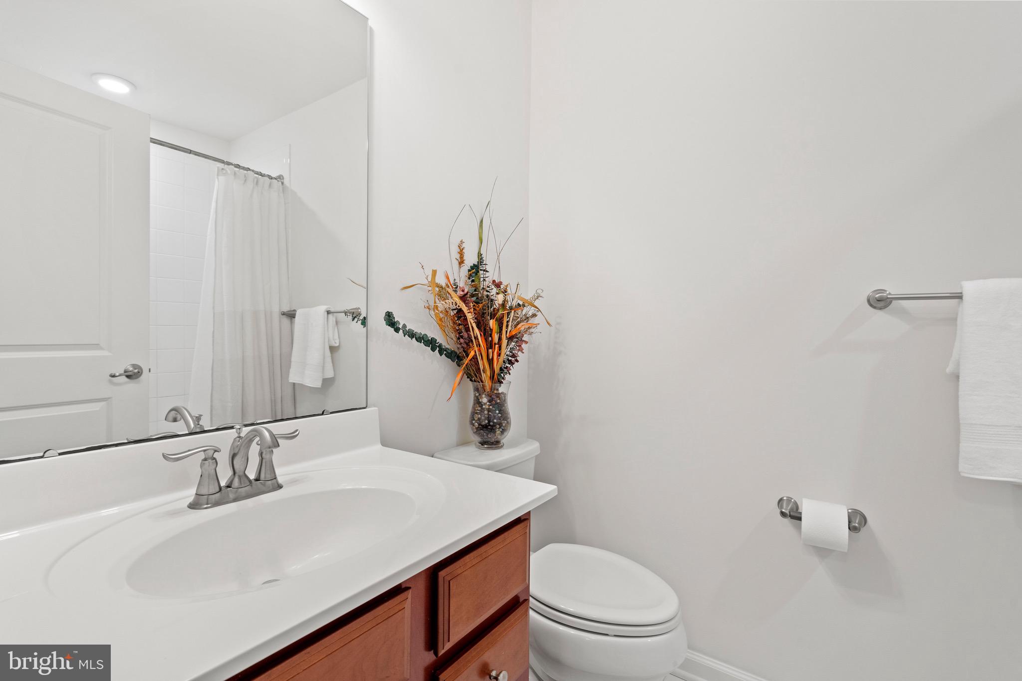 WESTCHESTER SQUARE - Residential