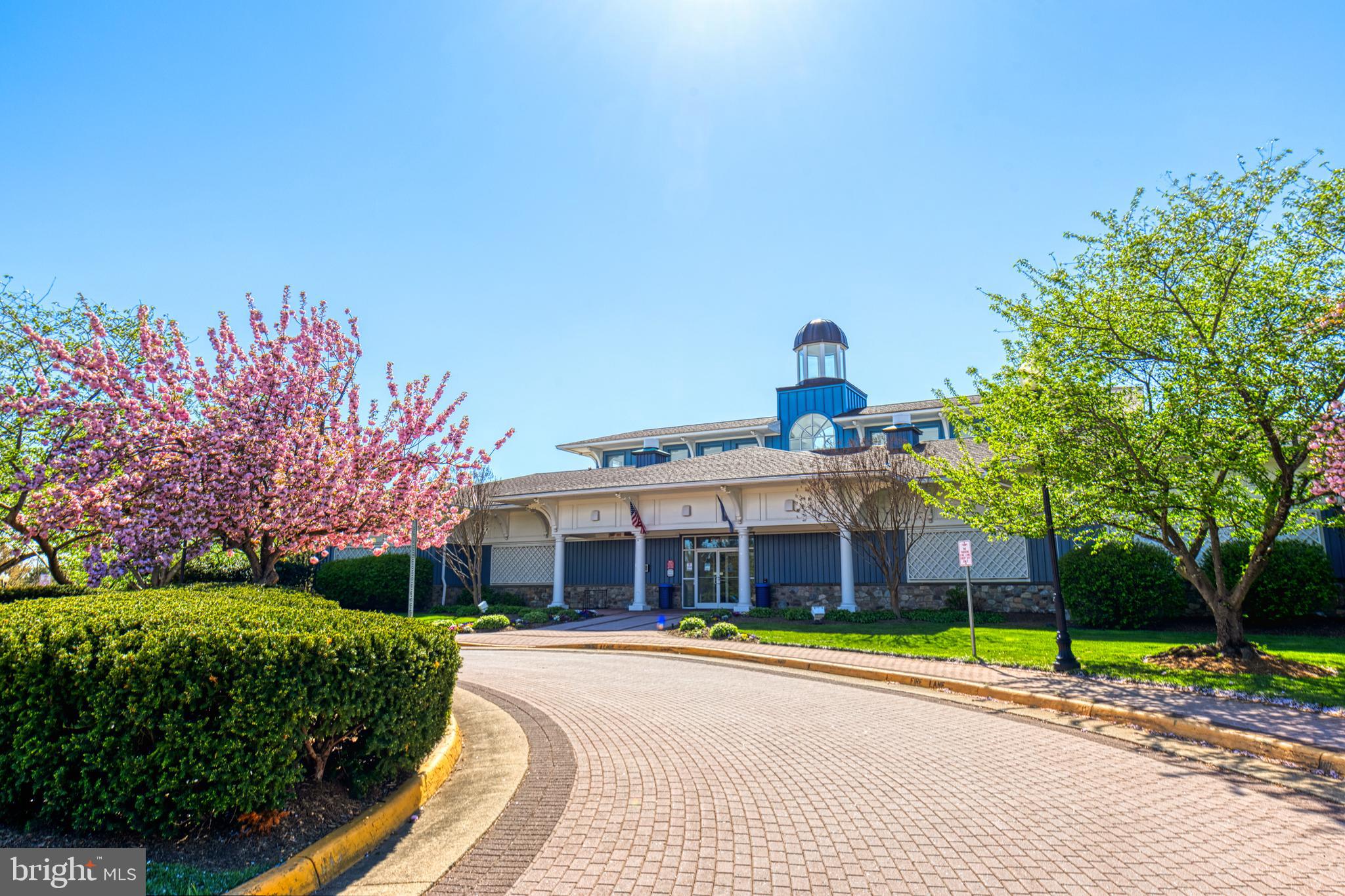 ASHBURN VILLAGE - Residential