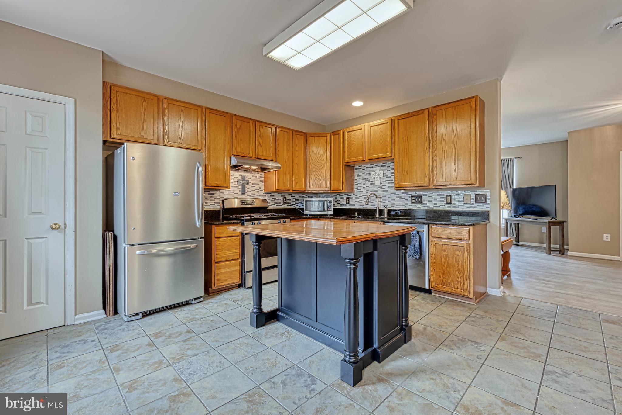 ASHBURN VILLAGE - Residential