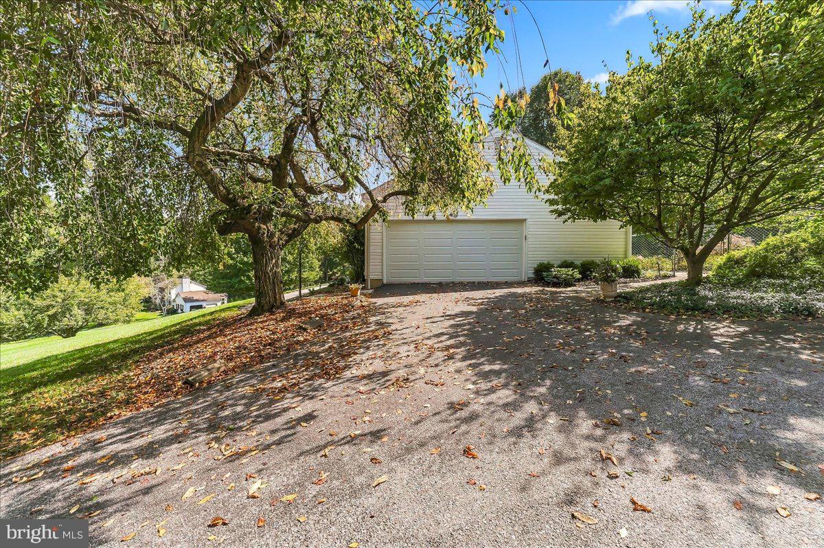 980 WIND SONG ROAD