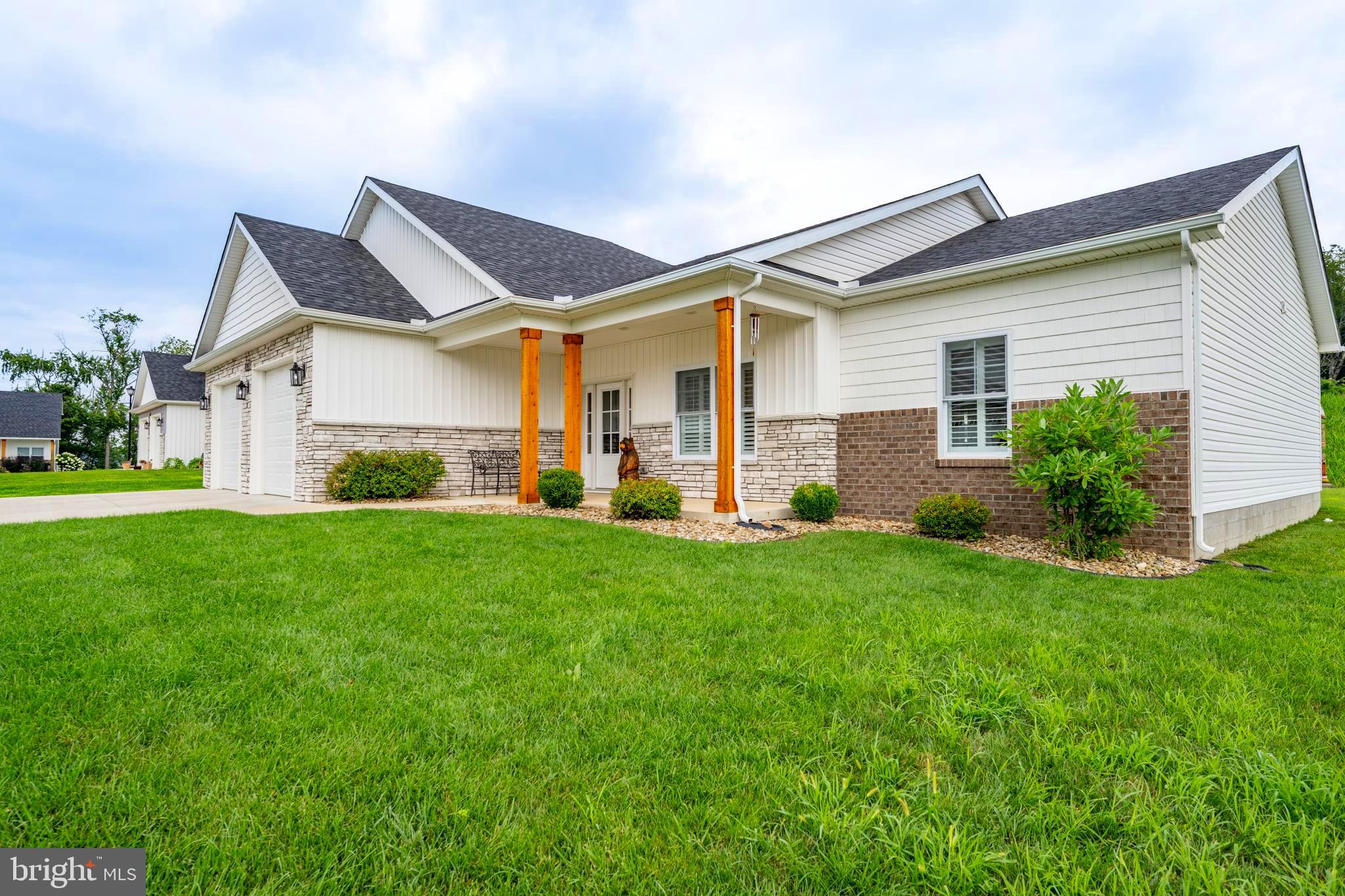 1202 CHINKAPIN OAK TRAIL