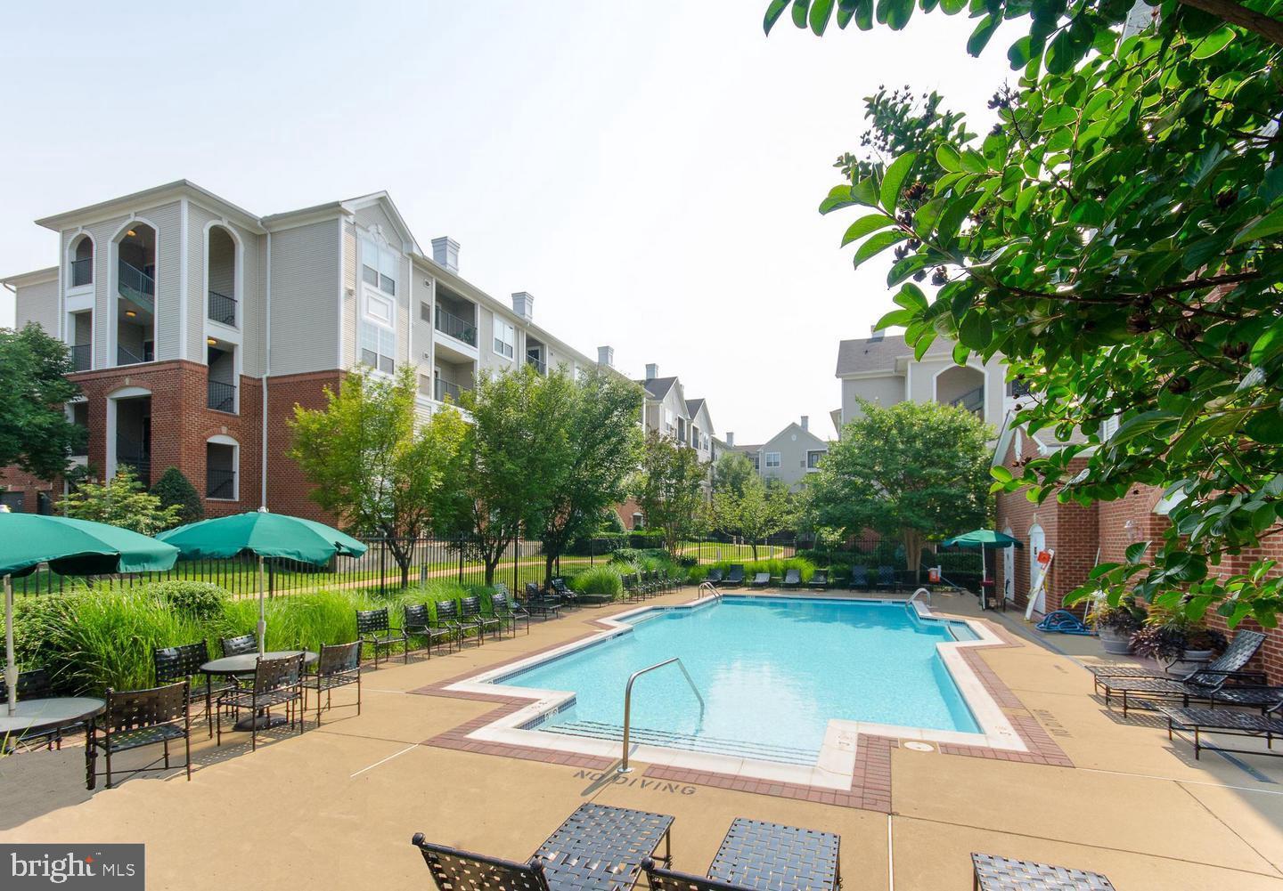 EXCHANGE AT VAN DORN - Residential Lease