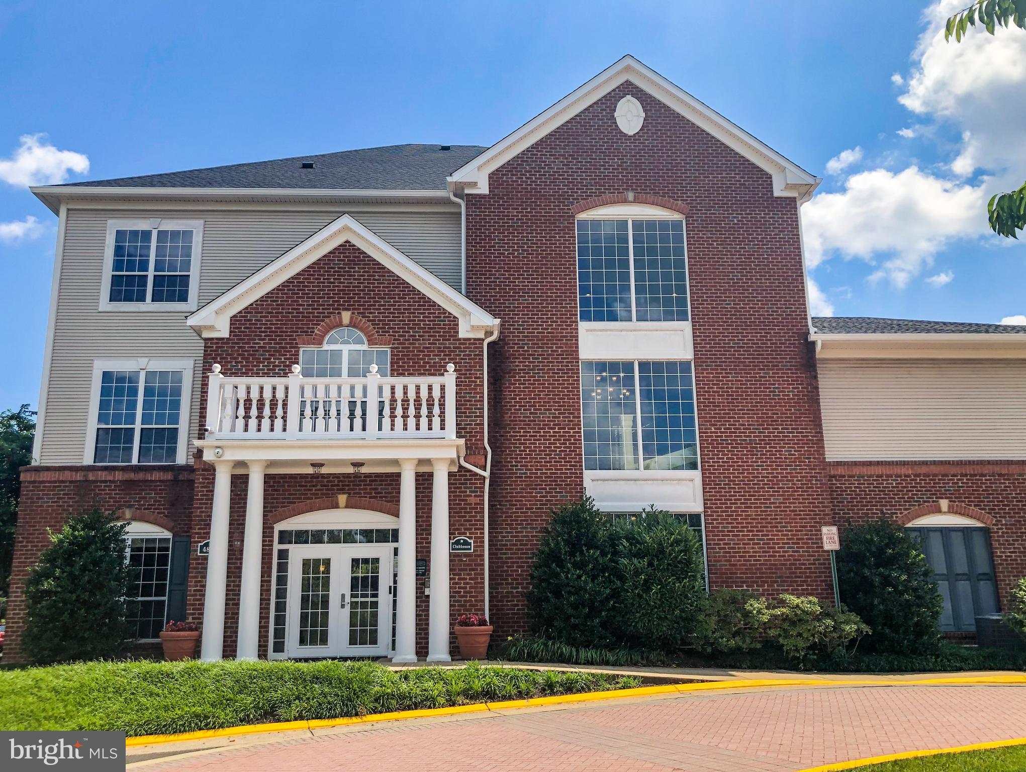 EXCHANGE AT VAN DORN - Residential Lease