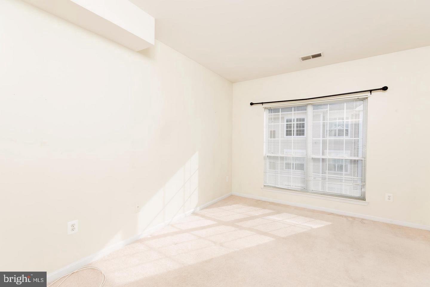 EXCHANGE AT VAN DORN - Residential Lease