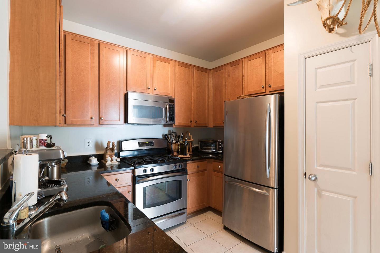 EXCHANGE AT VAN DORN - Residential Lease