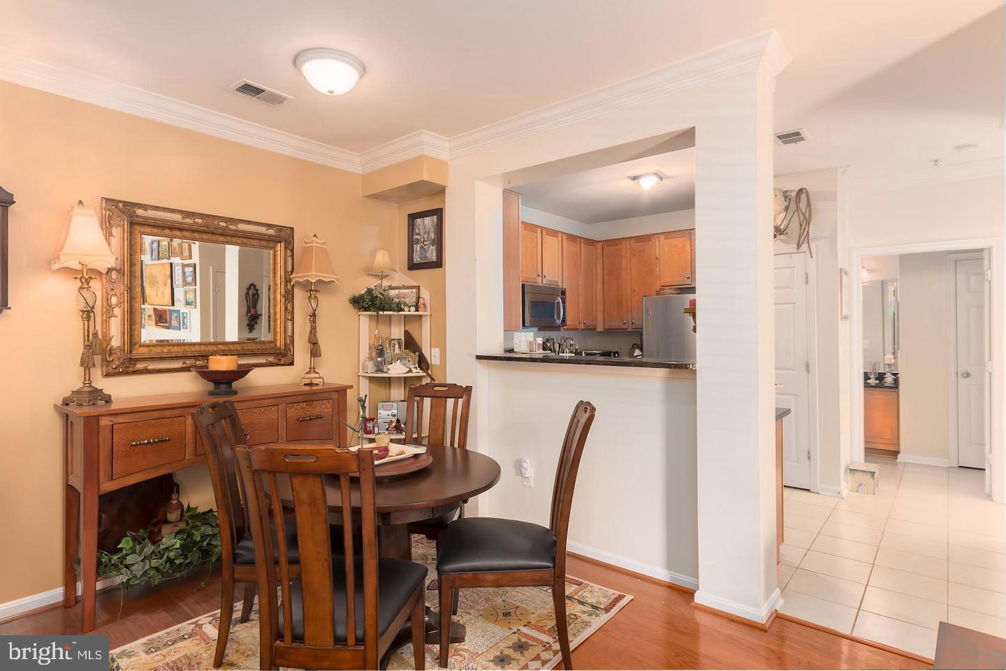 EXCHANGE AT VAN DORN - Residential Lease