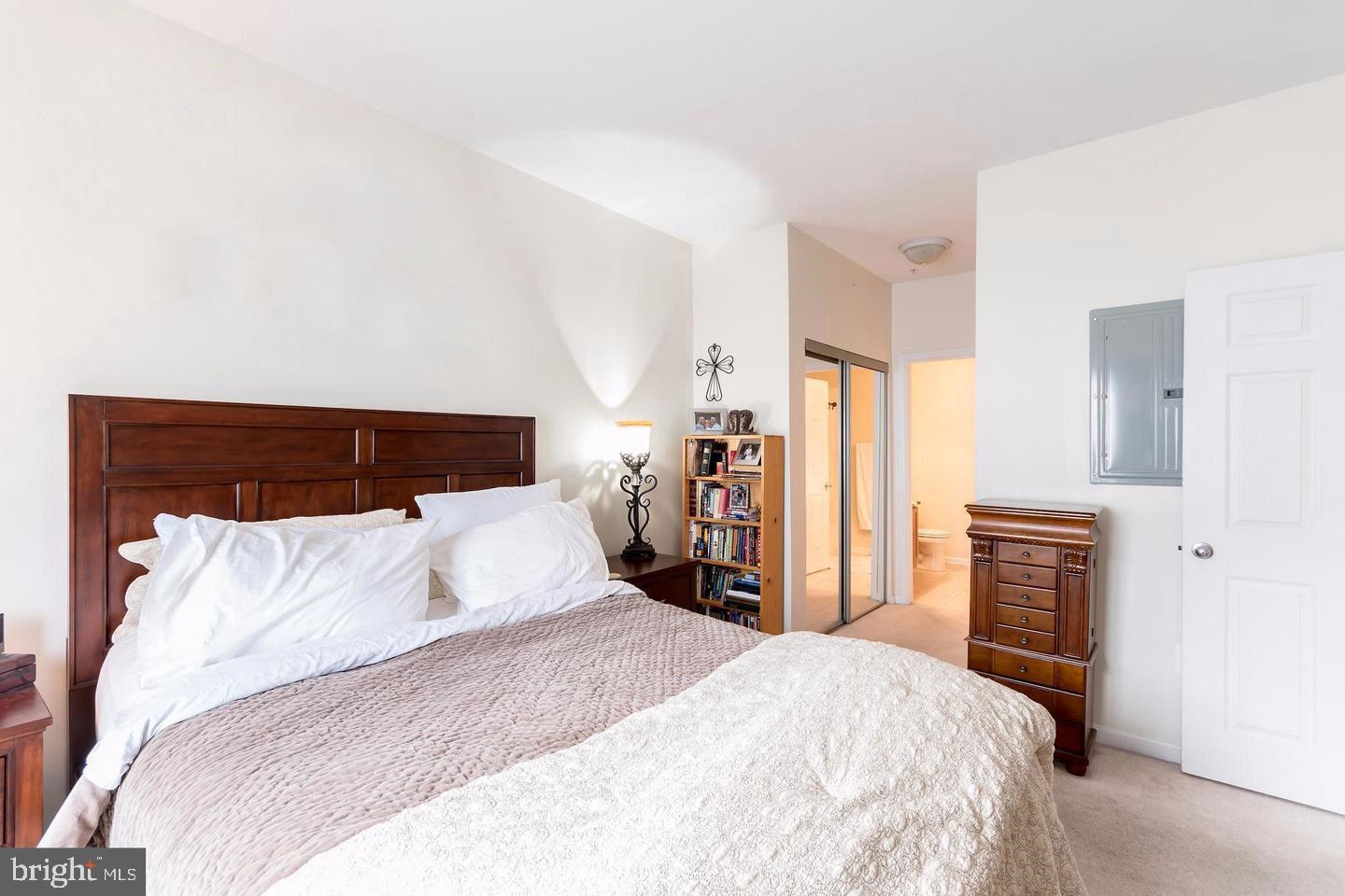 EXCHANGE AT VAN DORN - Residential Lease