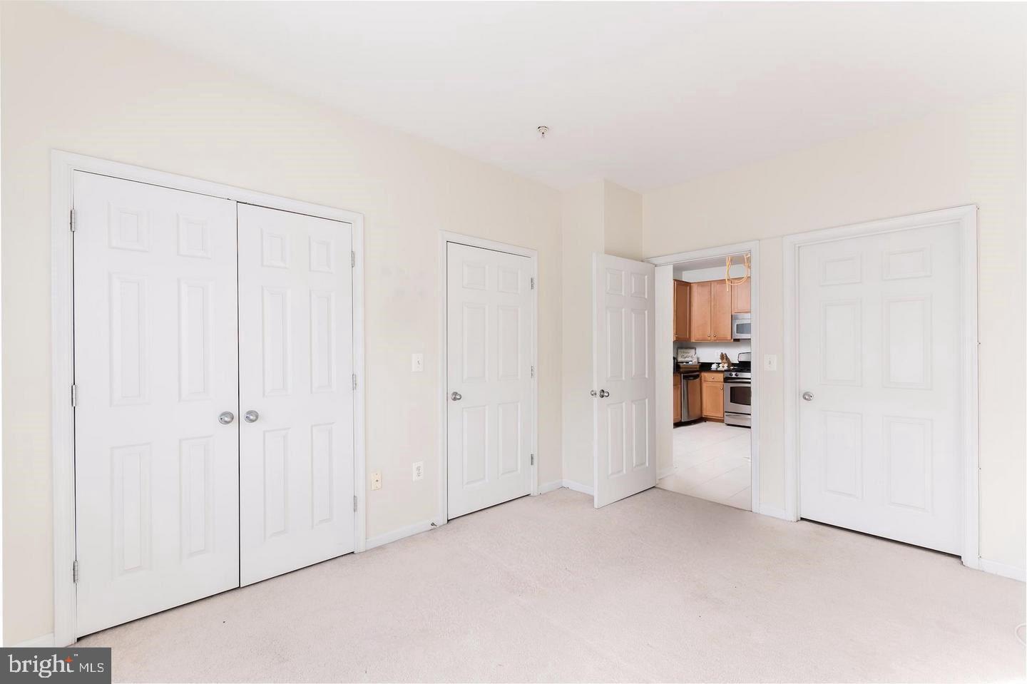 EXCHANGE AT VAN DORN - Residential Lease