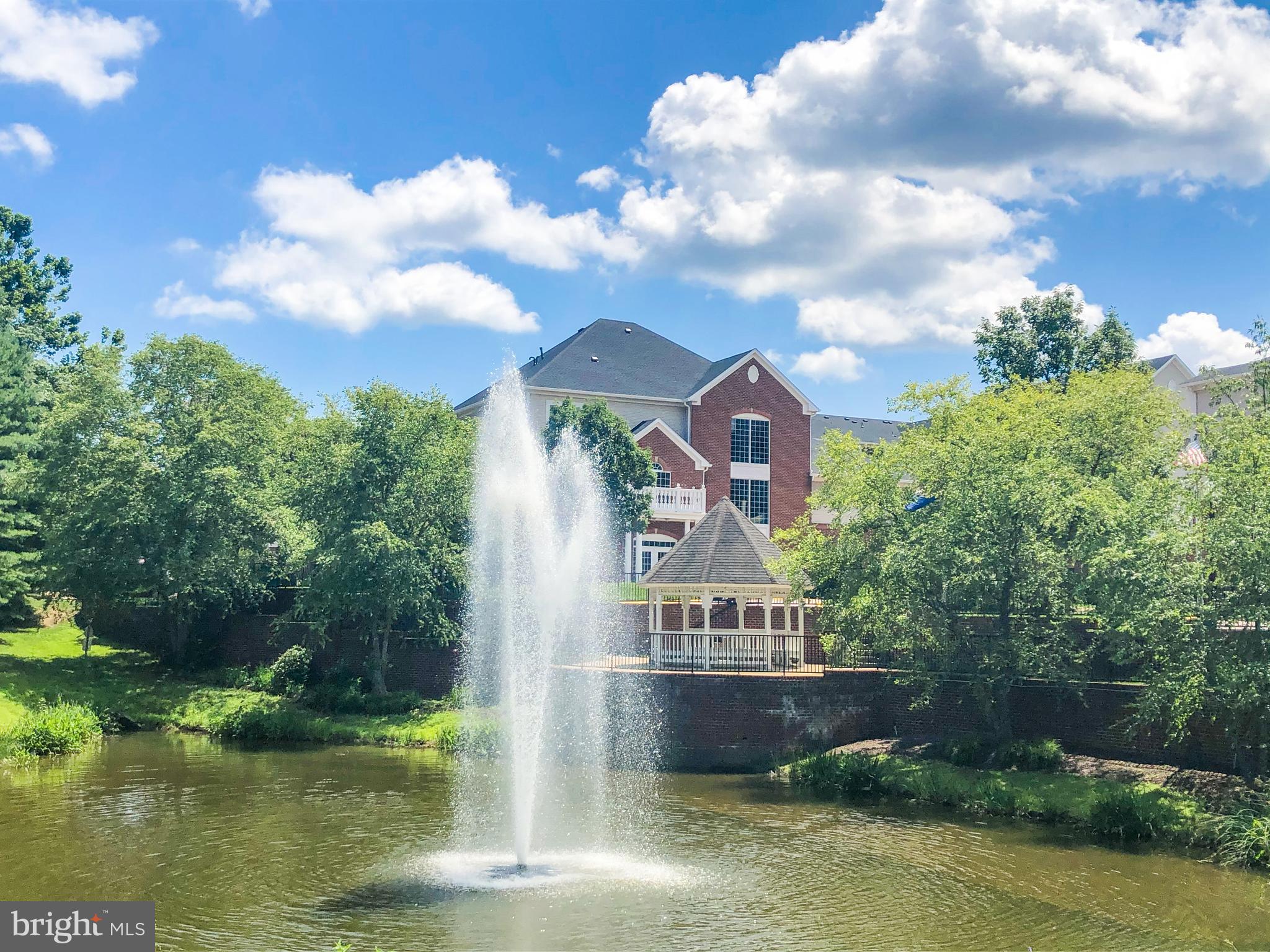 EXCHANGE AT VAN DORN - Residential Lease