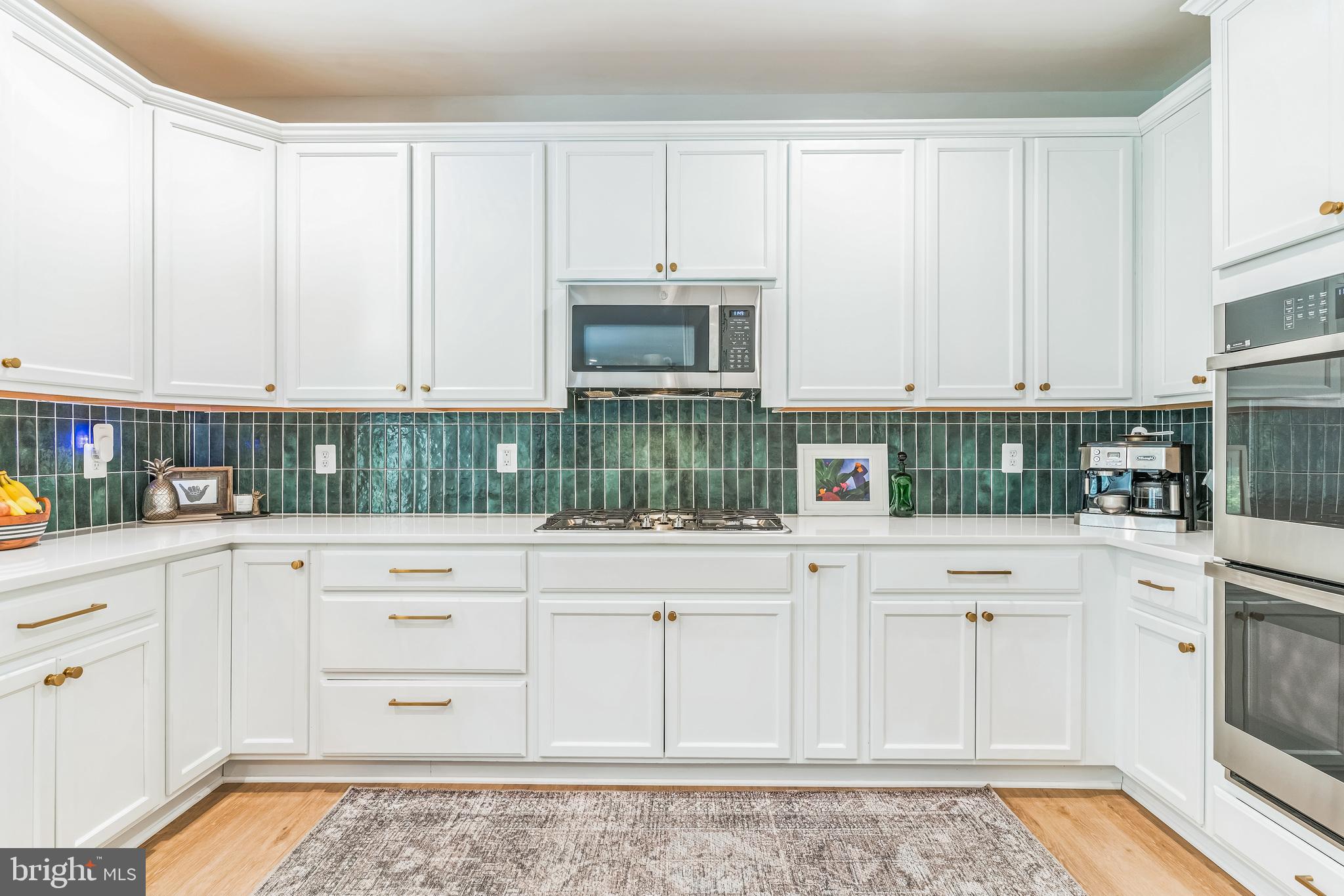 SWAN POINT - Residential