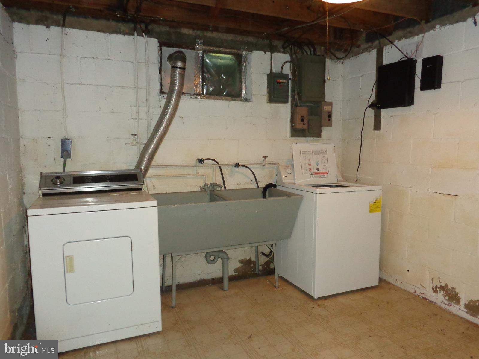 CHARLES TERRACE - Residential