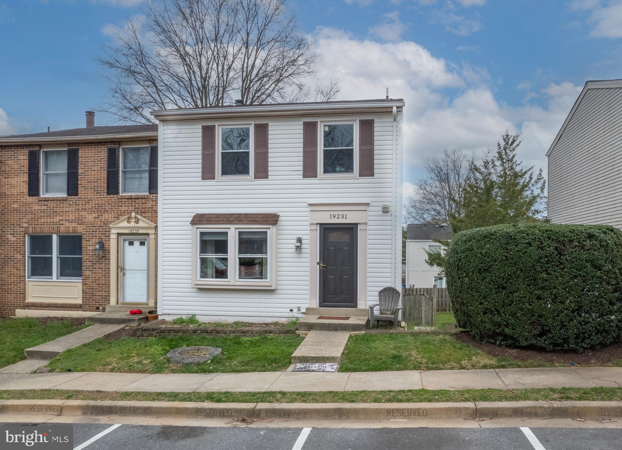 GUNNERS LAKE VILLAGE - Residential