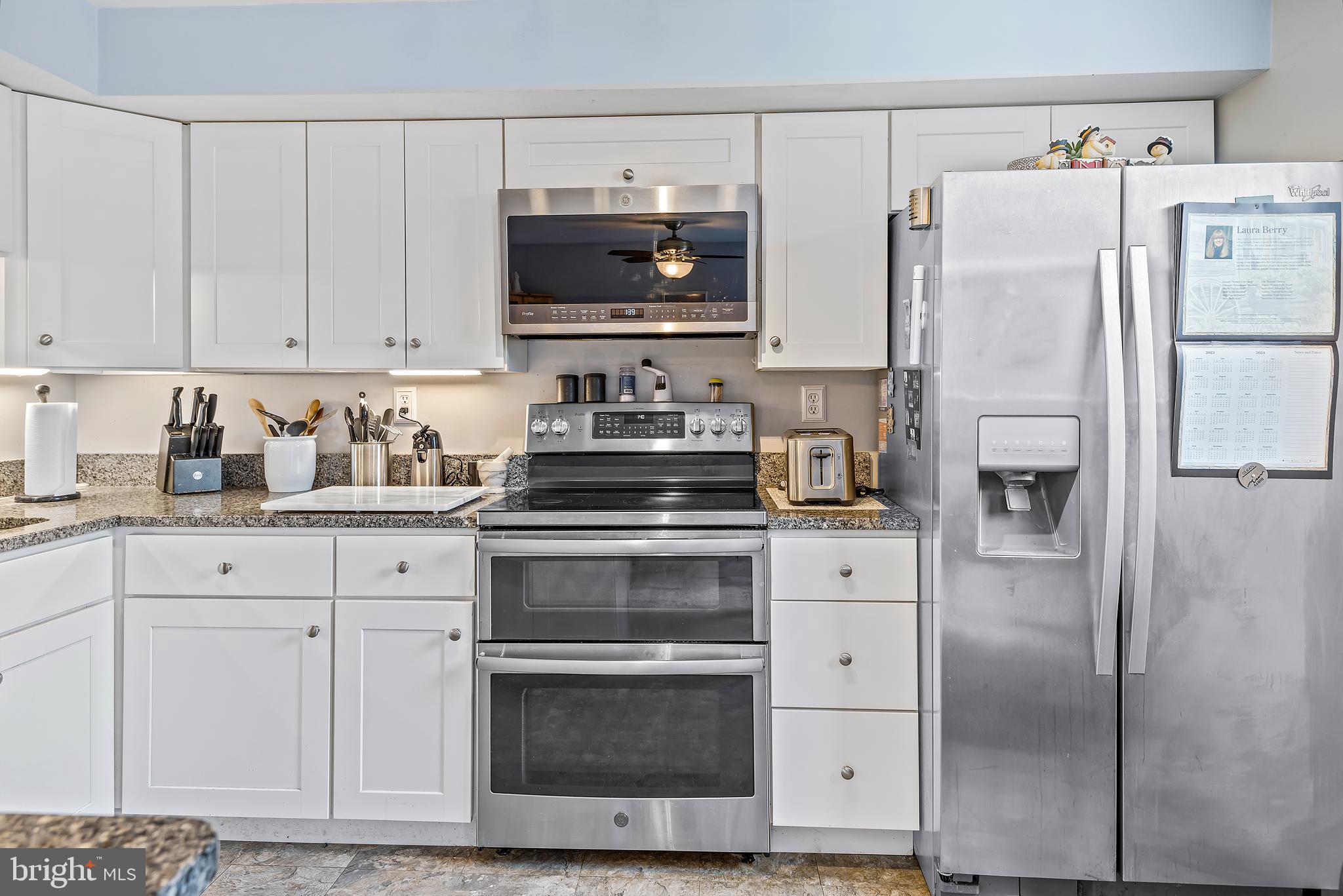 GUNNERS LAKE VILLAGE - Residential