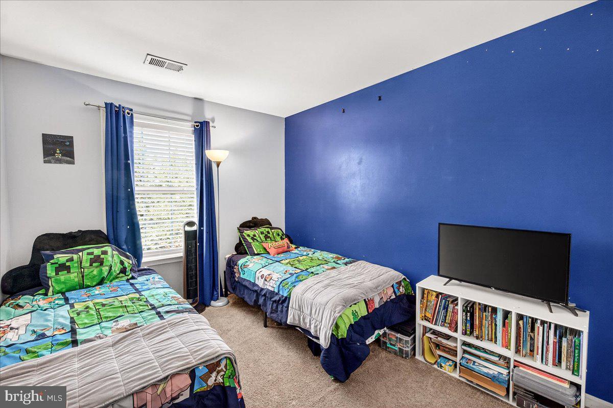 SENECA RIDGE - Residential