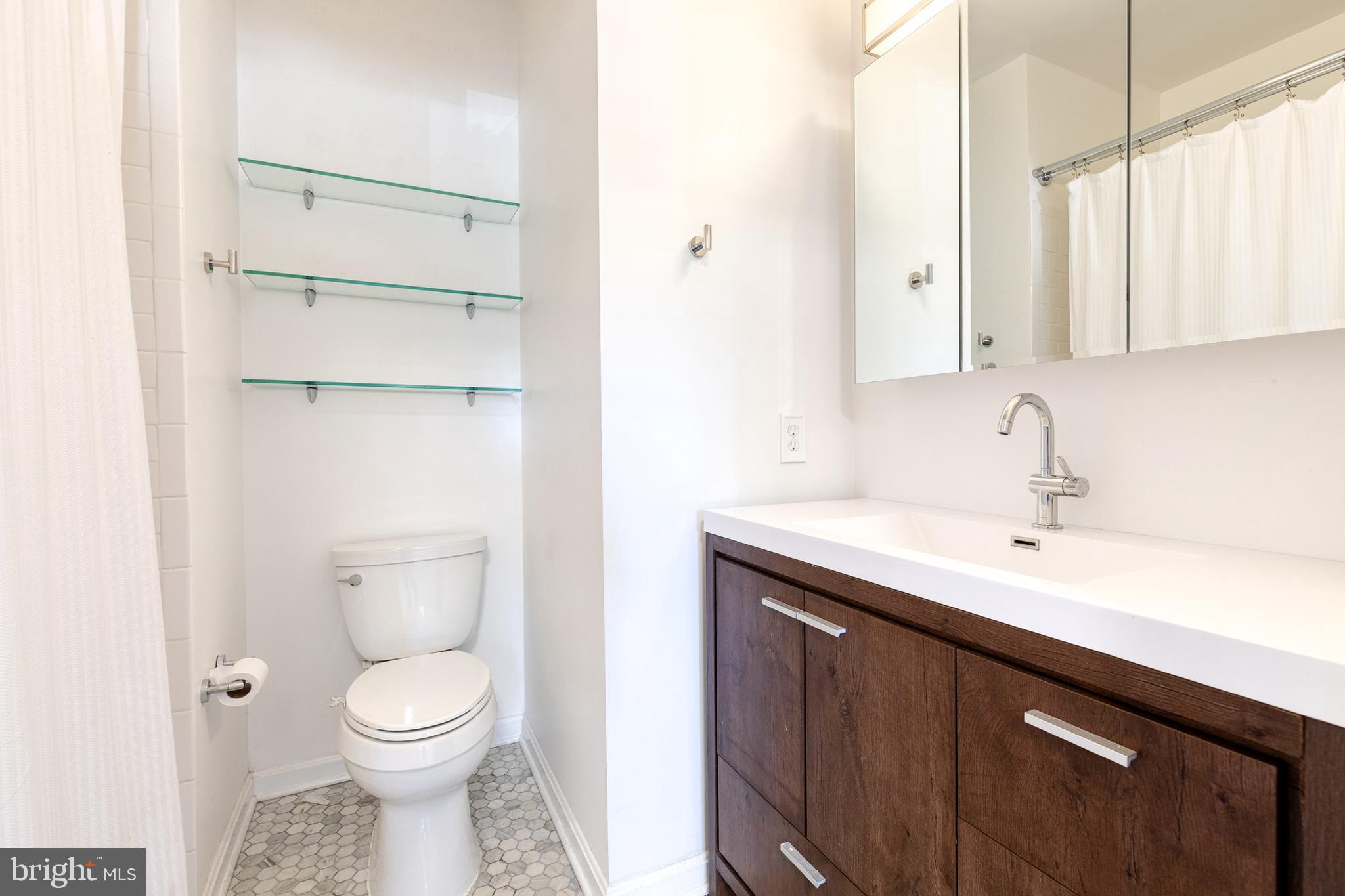 FAIRWAYS BAY HILLS CONDOMINIUMS - Residential Lease