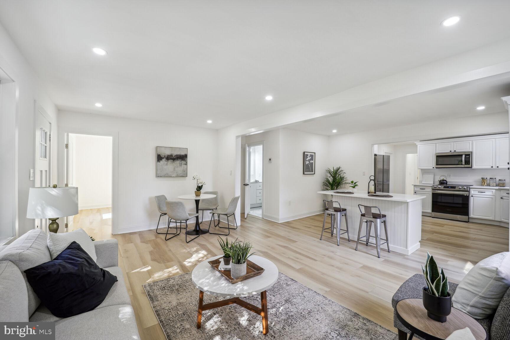 FOREST HILLS - Residential