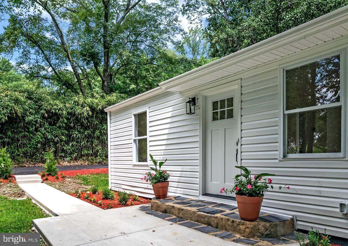 FOREST HILLS - Residential