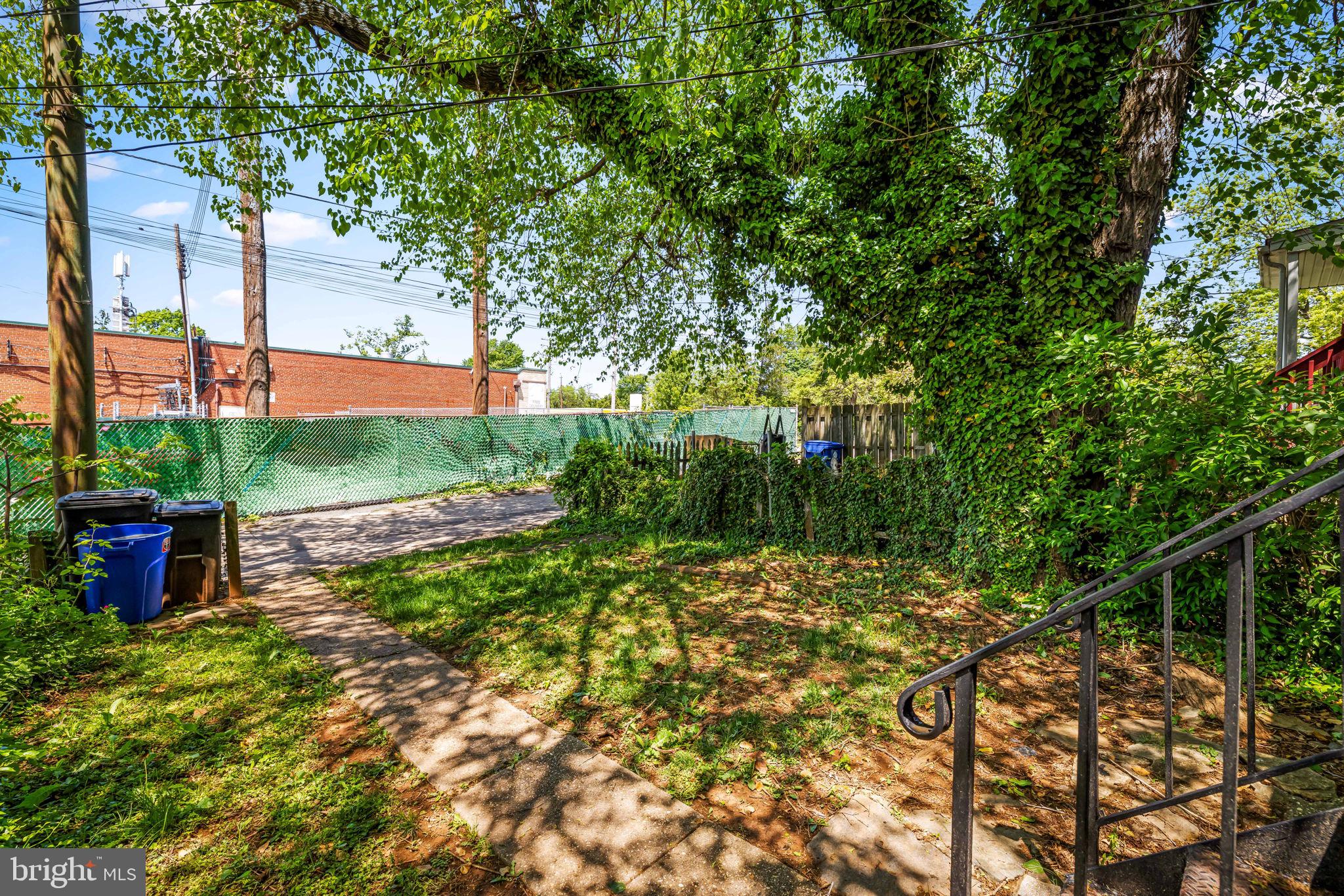 WESTOWNE - Residential