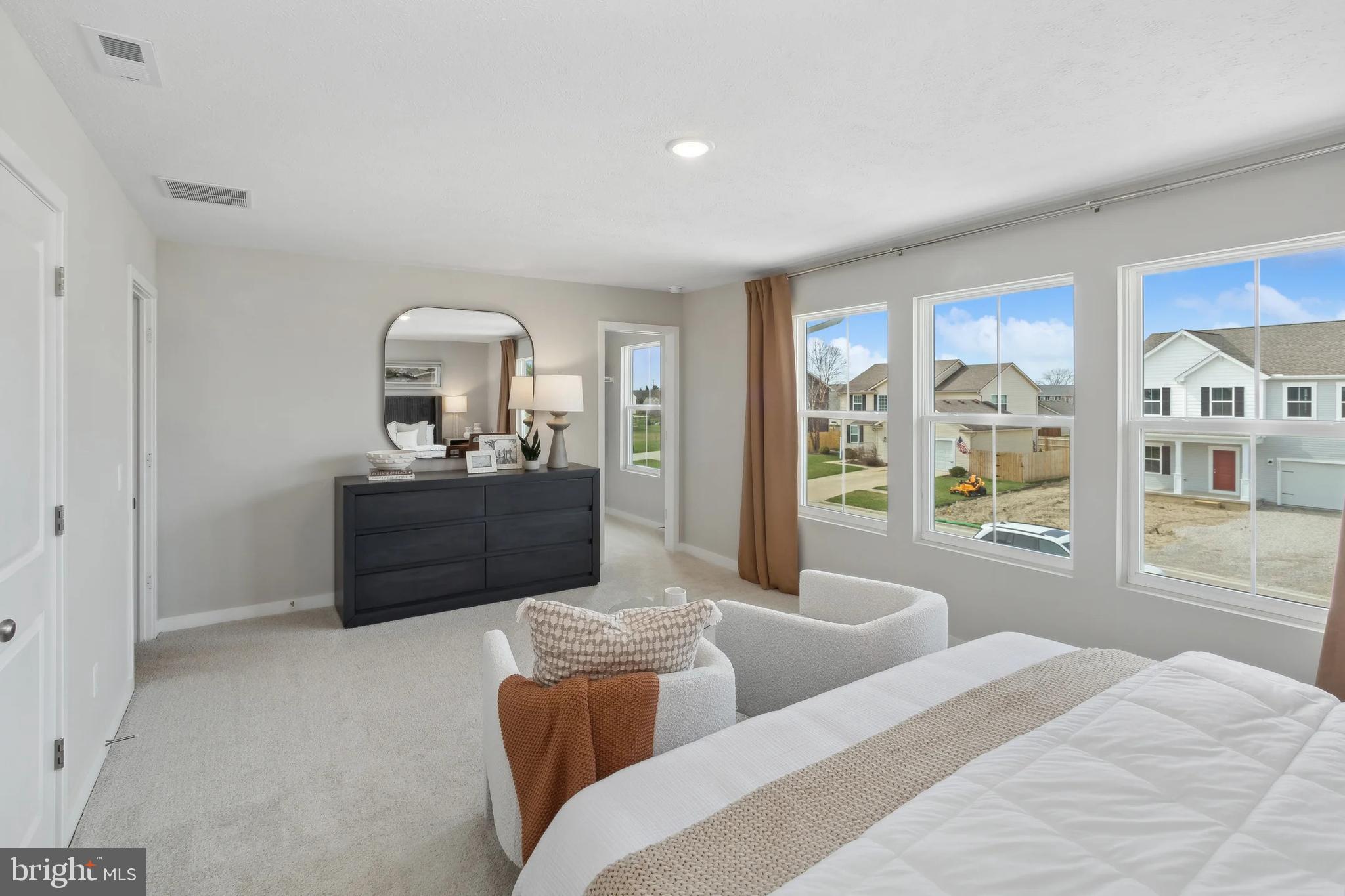 HUNTWELL WEST - Residential