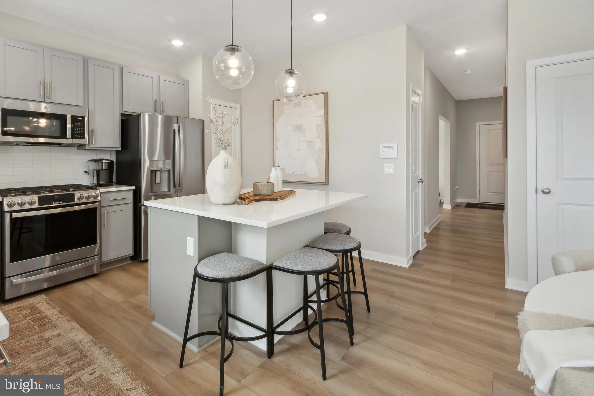 HUNTWELL WEST - Residential