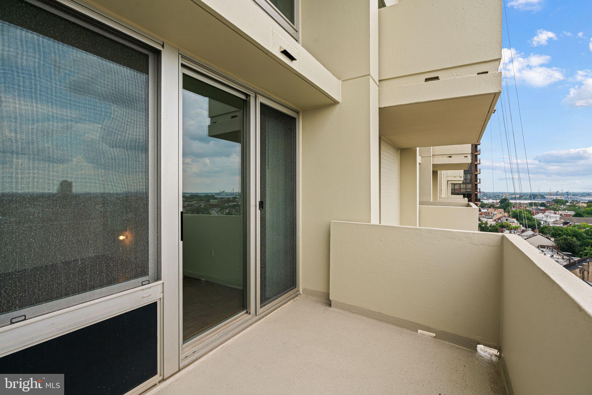 SOCIETY HILL - Residential