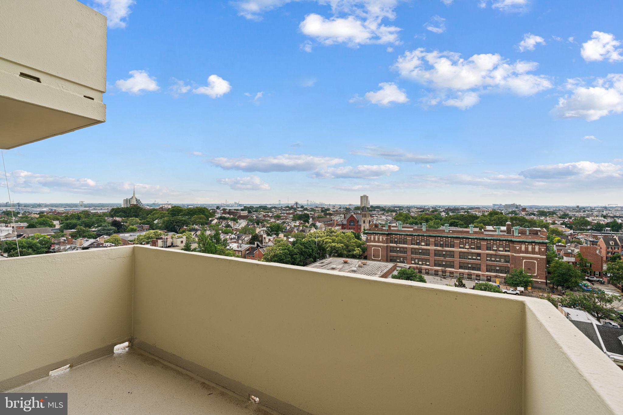 SOCIETY HILL - Residential