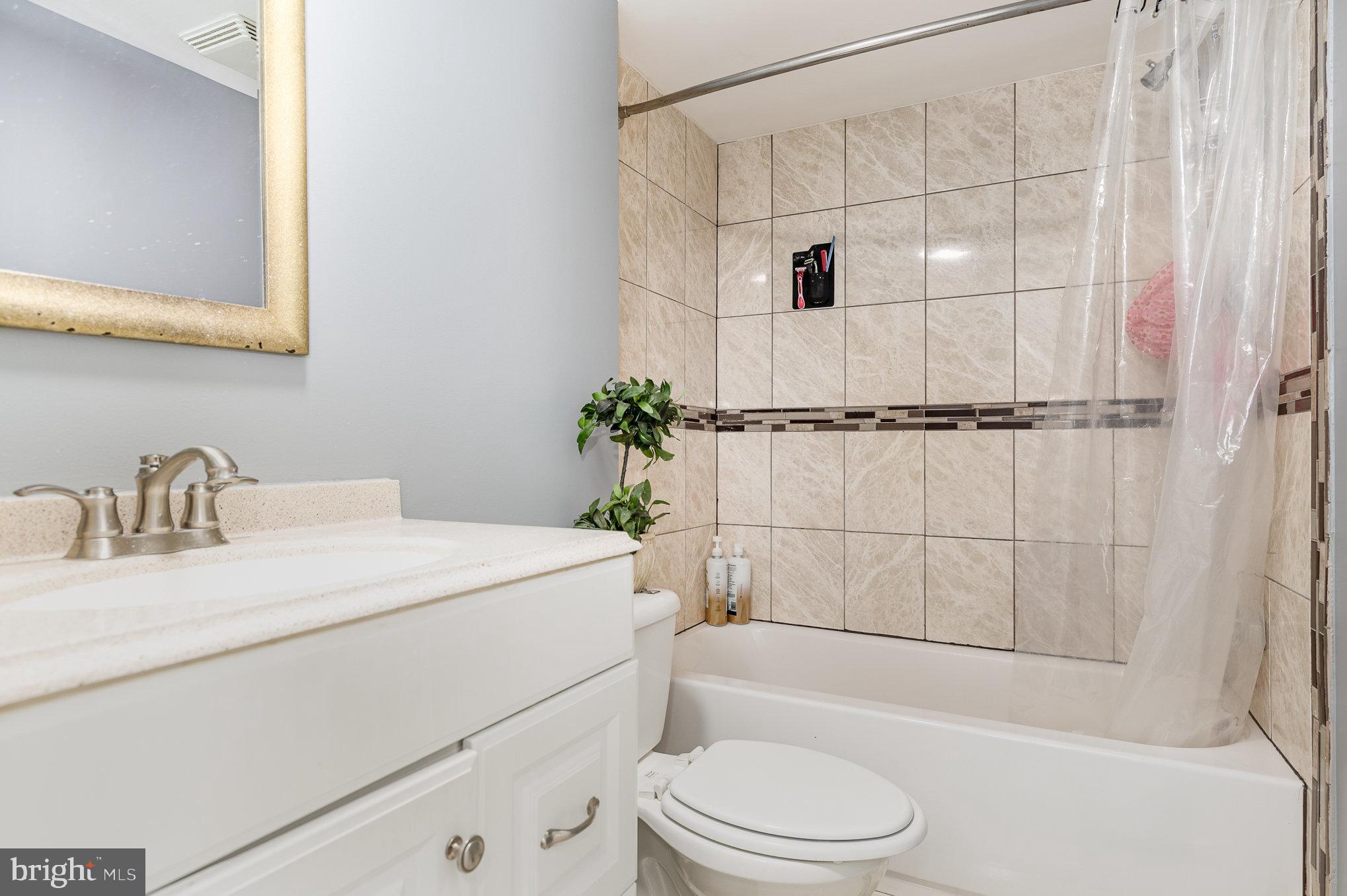 FOXWOOD VILLAGE - Residential