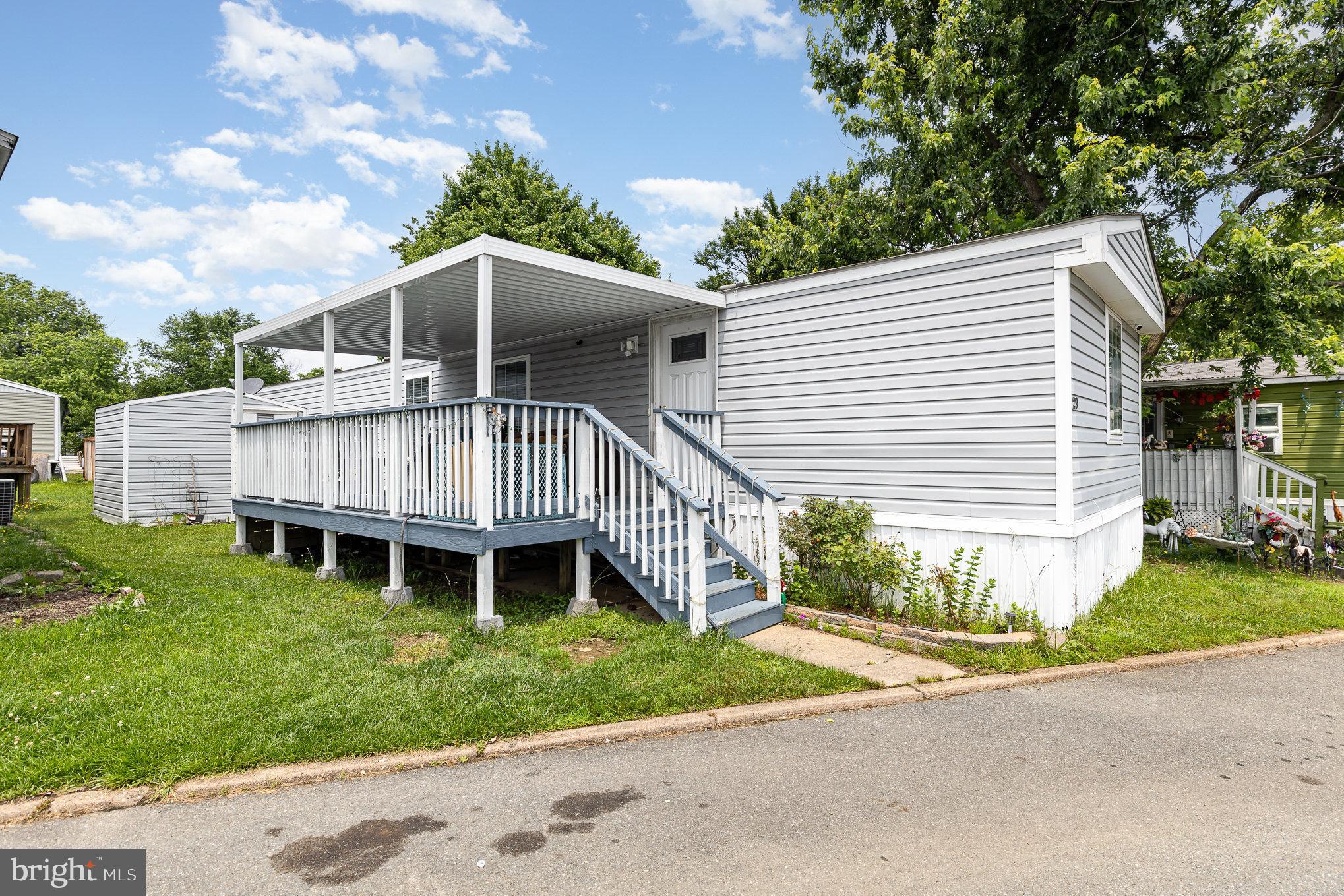 FOXWOOD VILLAGE - Residential