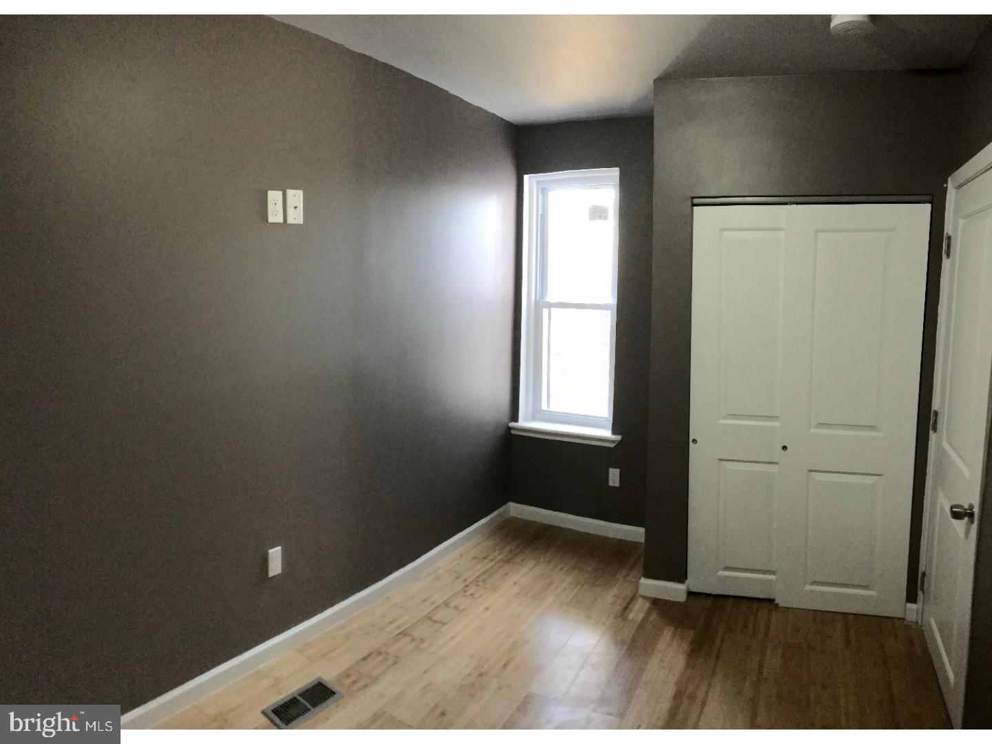 PORT RICHMOND - Residential