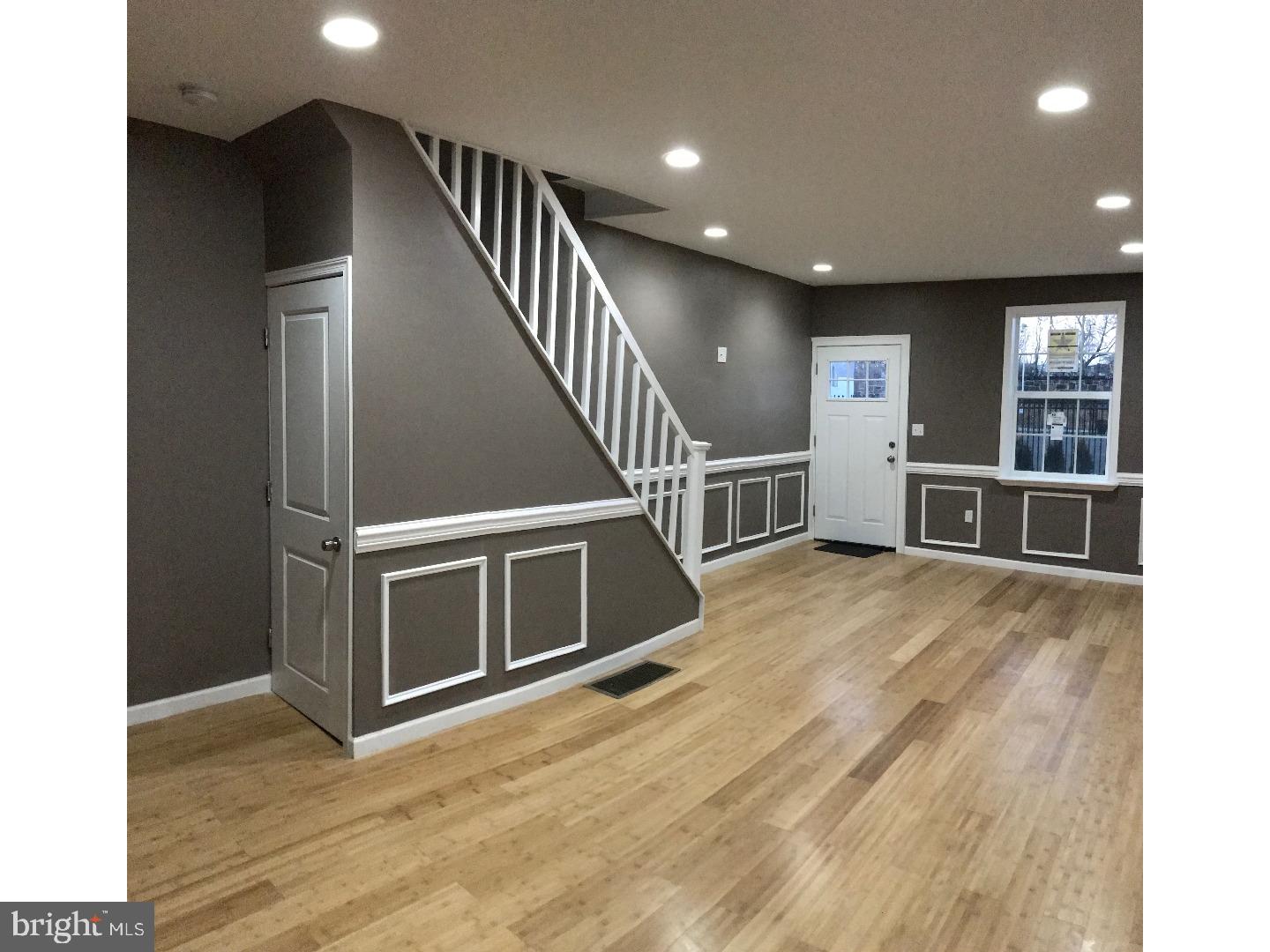 PORT RICHMOND - Residential