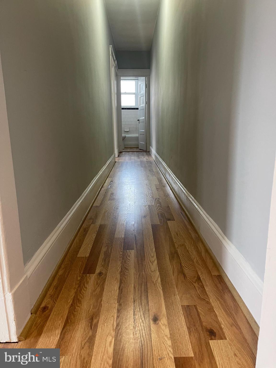 PARADISE - Residential Lease