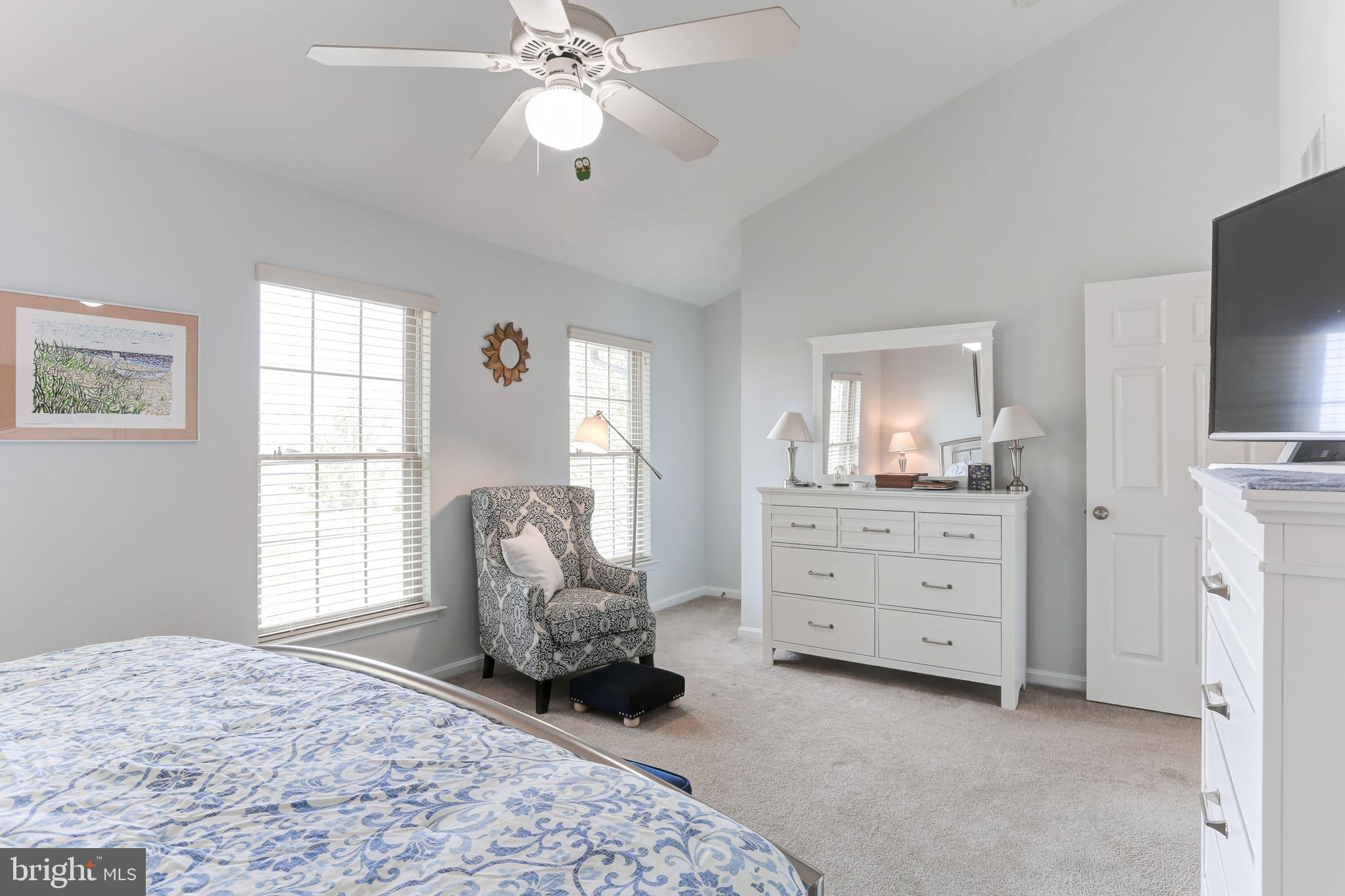 MELBOURNE PLACE - Residential