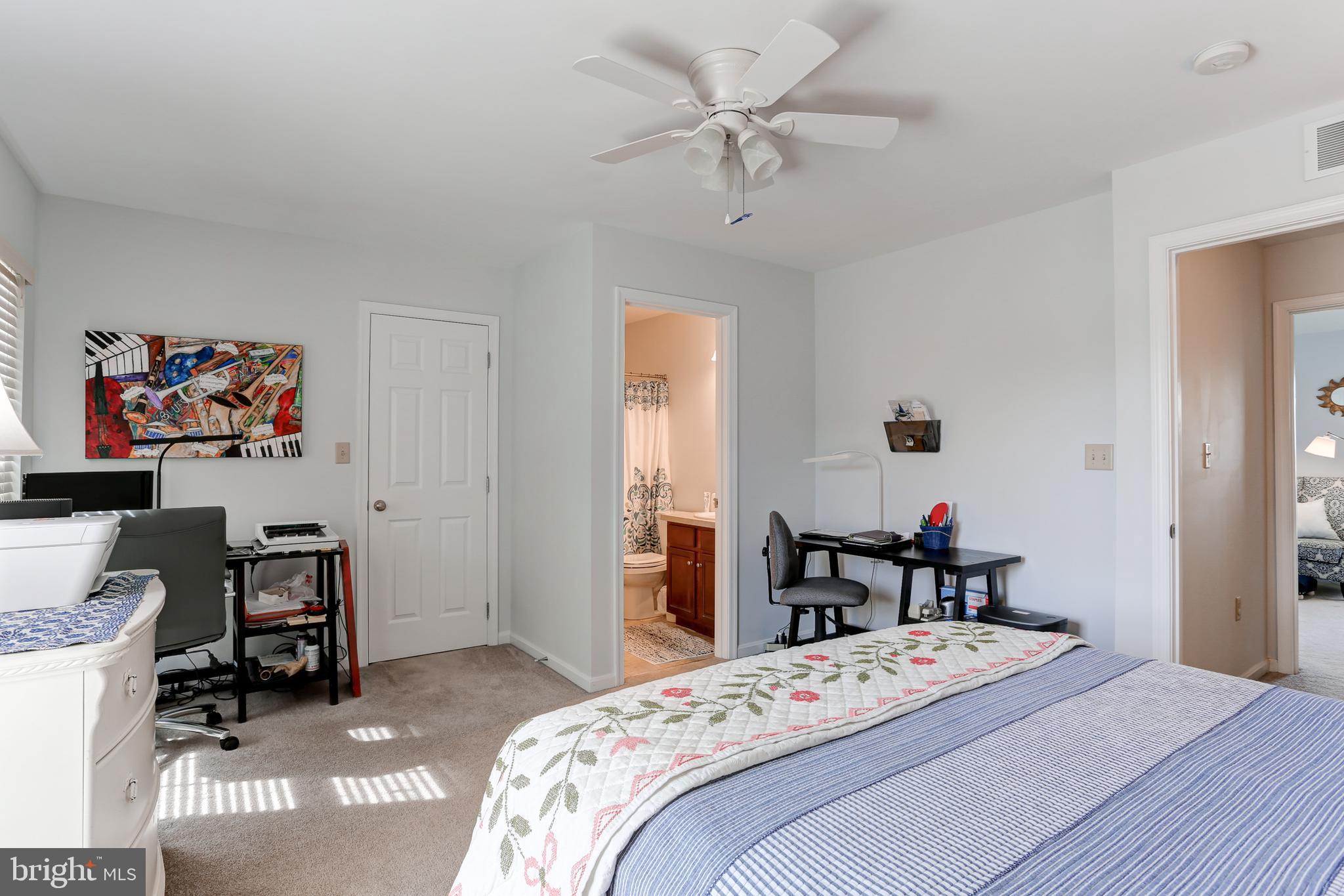 MELBOURNE PLACE - Residential