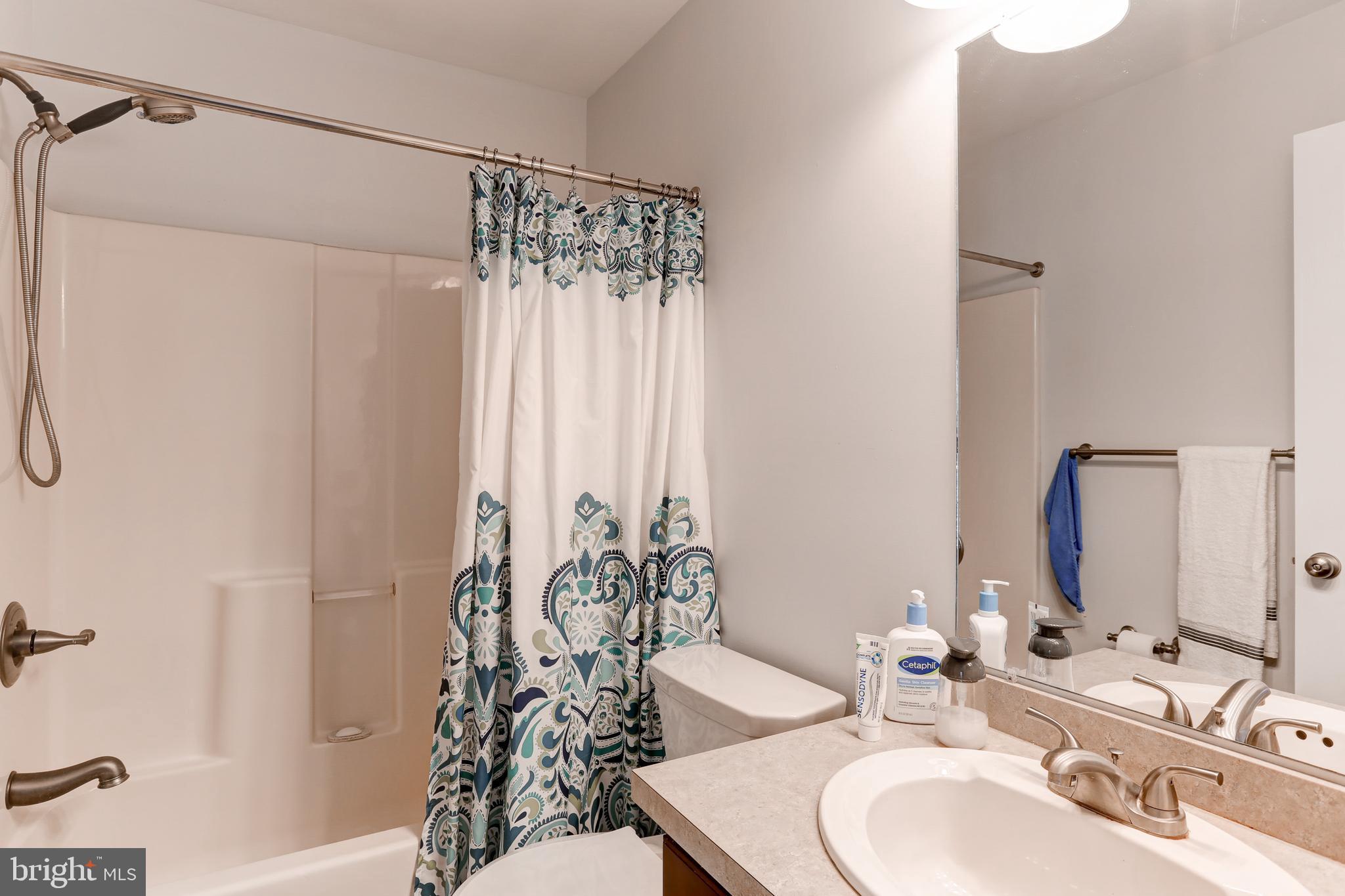 MELBOURNE PLACE - Residential