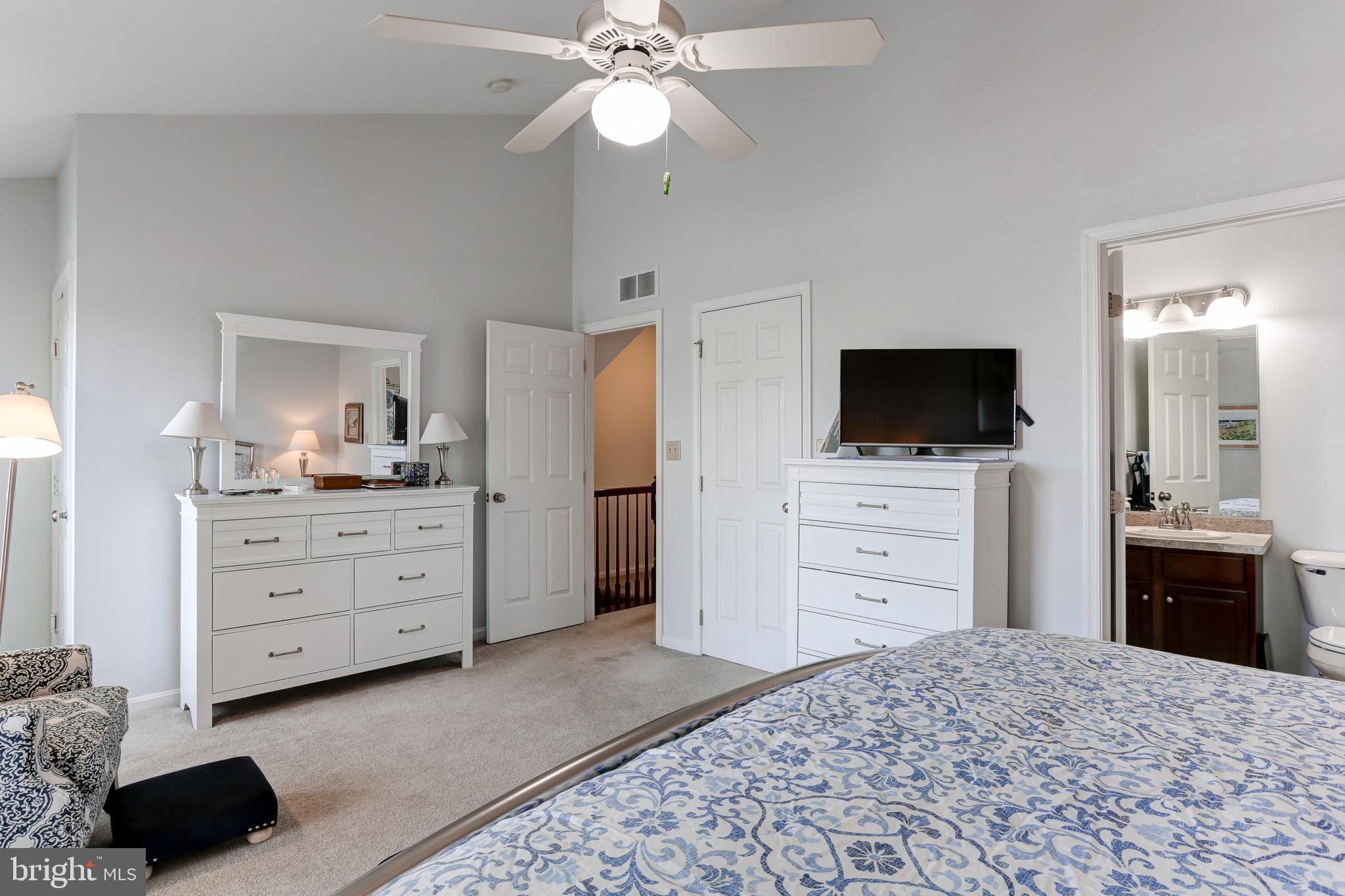 MELBOURNE PLACE - Residential