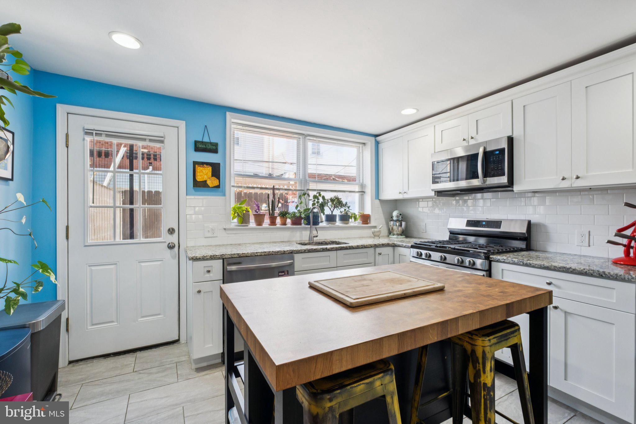 LOWER MOYAMENSING - Residential