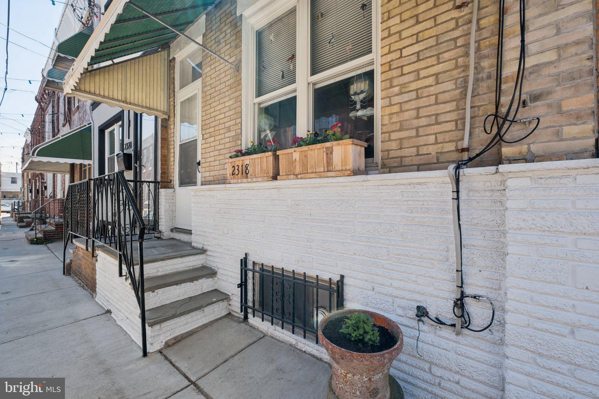 LOWER MOYAMENSING - Residential