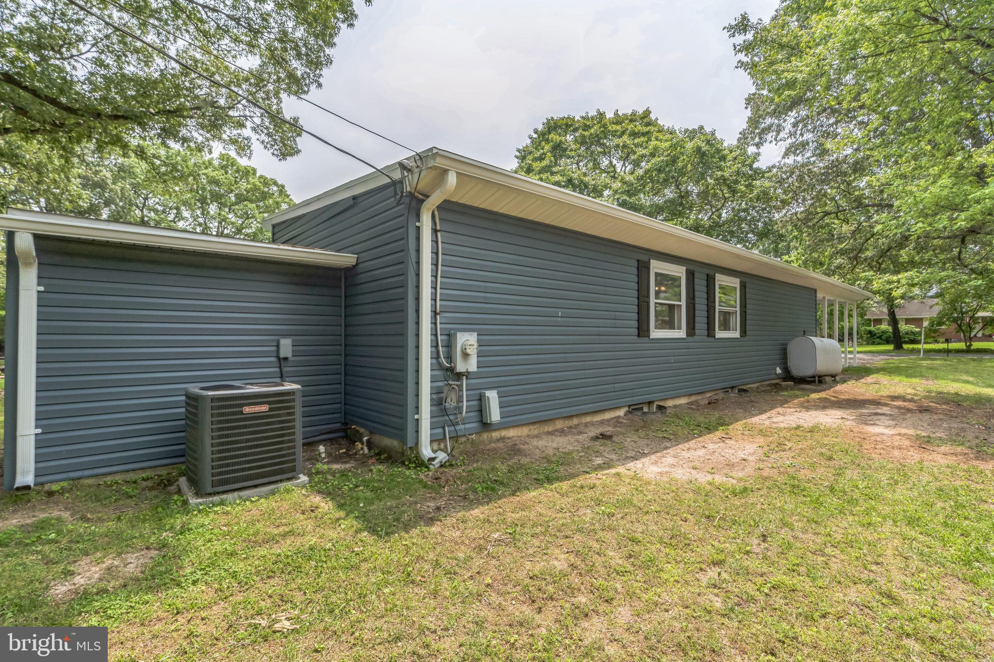 SYLVAN VIEW ON MAGOTHY - Residential