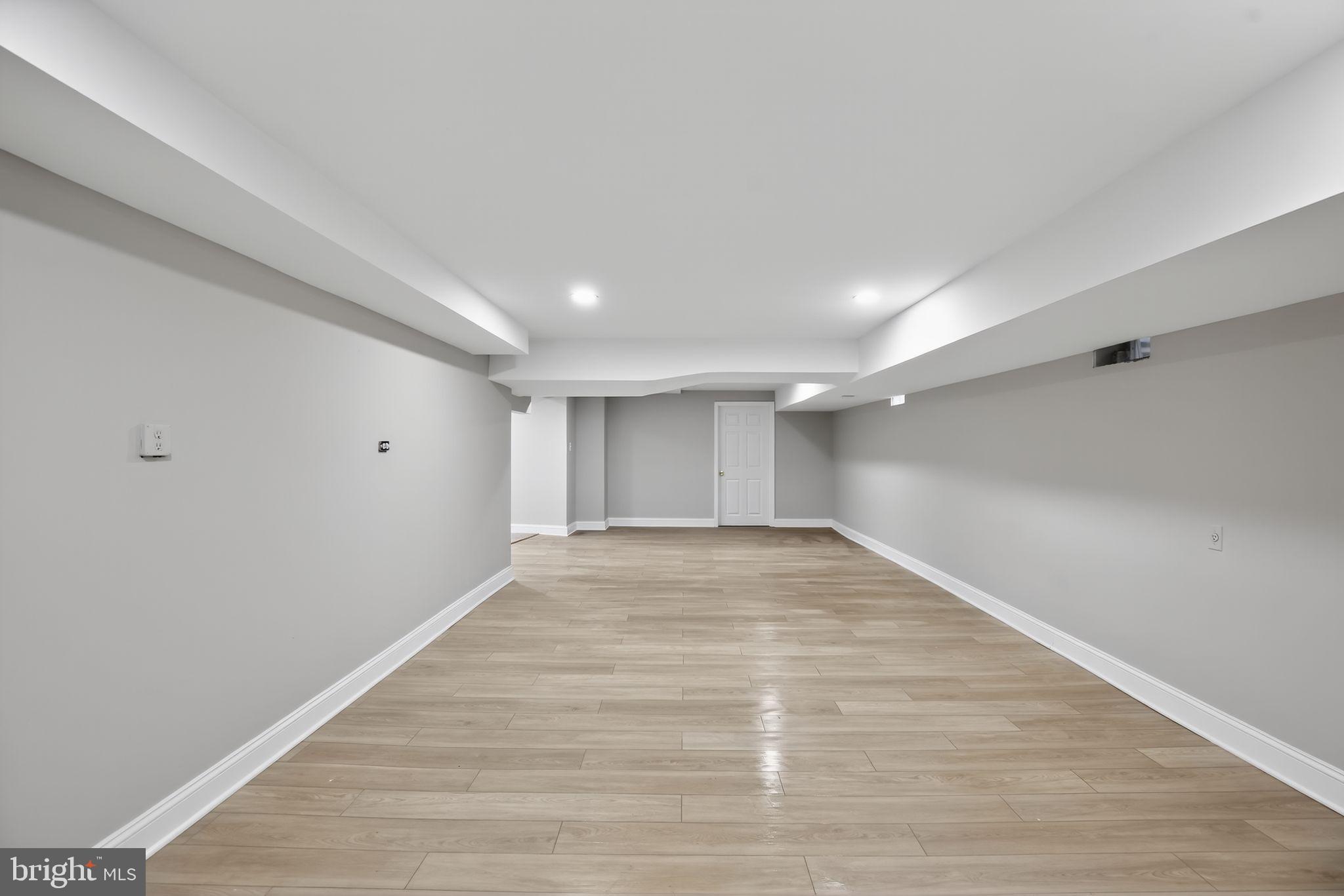 SYLVAN VIEW ON MAGOTHY - Residential