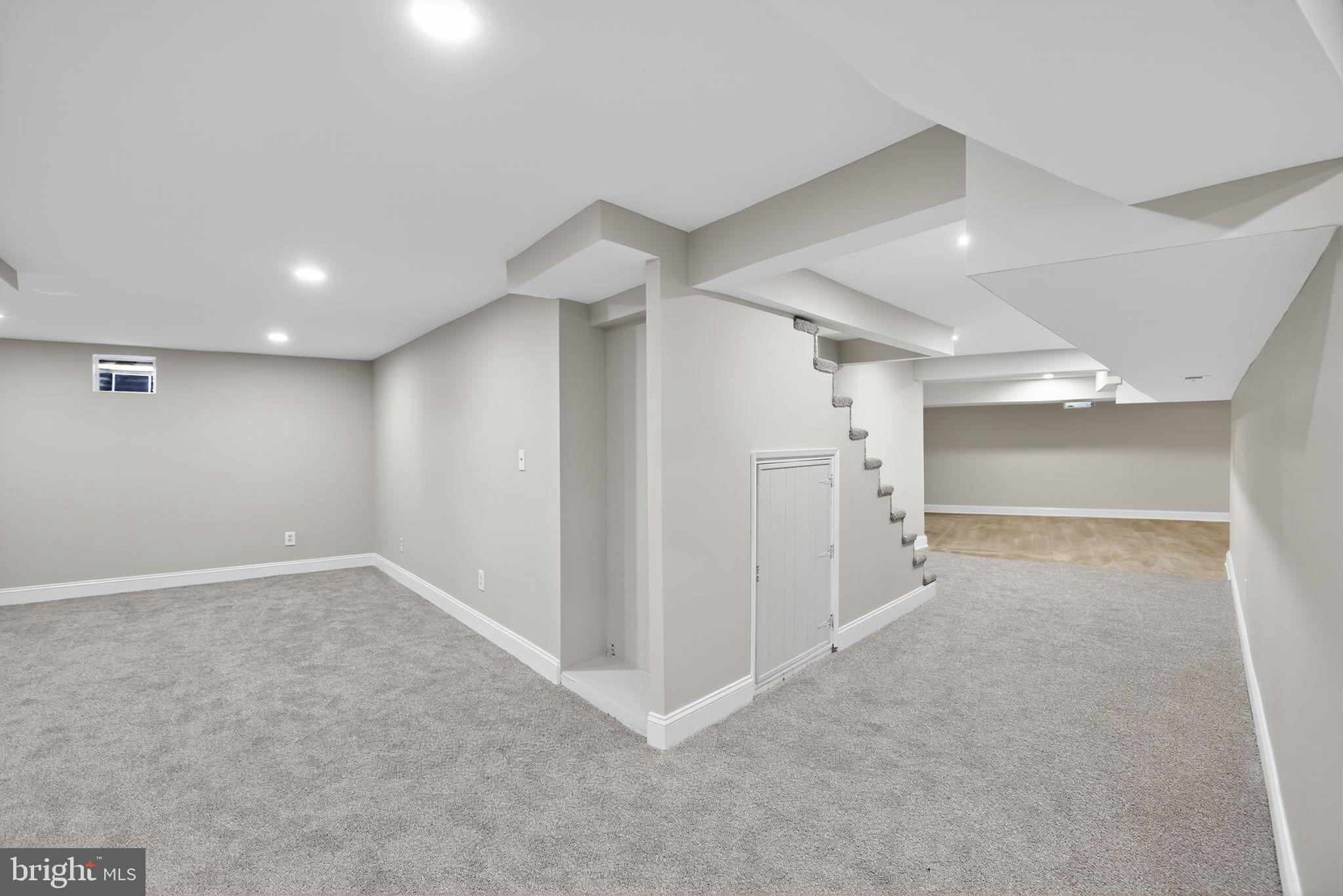 SYLVAN VIEW ON MAGOTHY - Residential