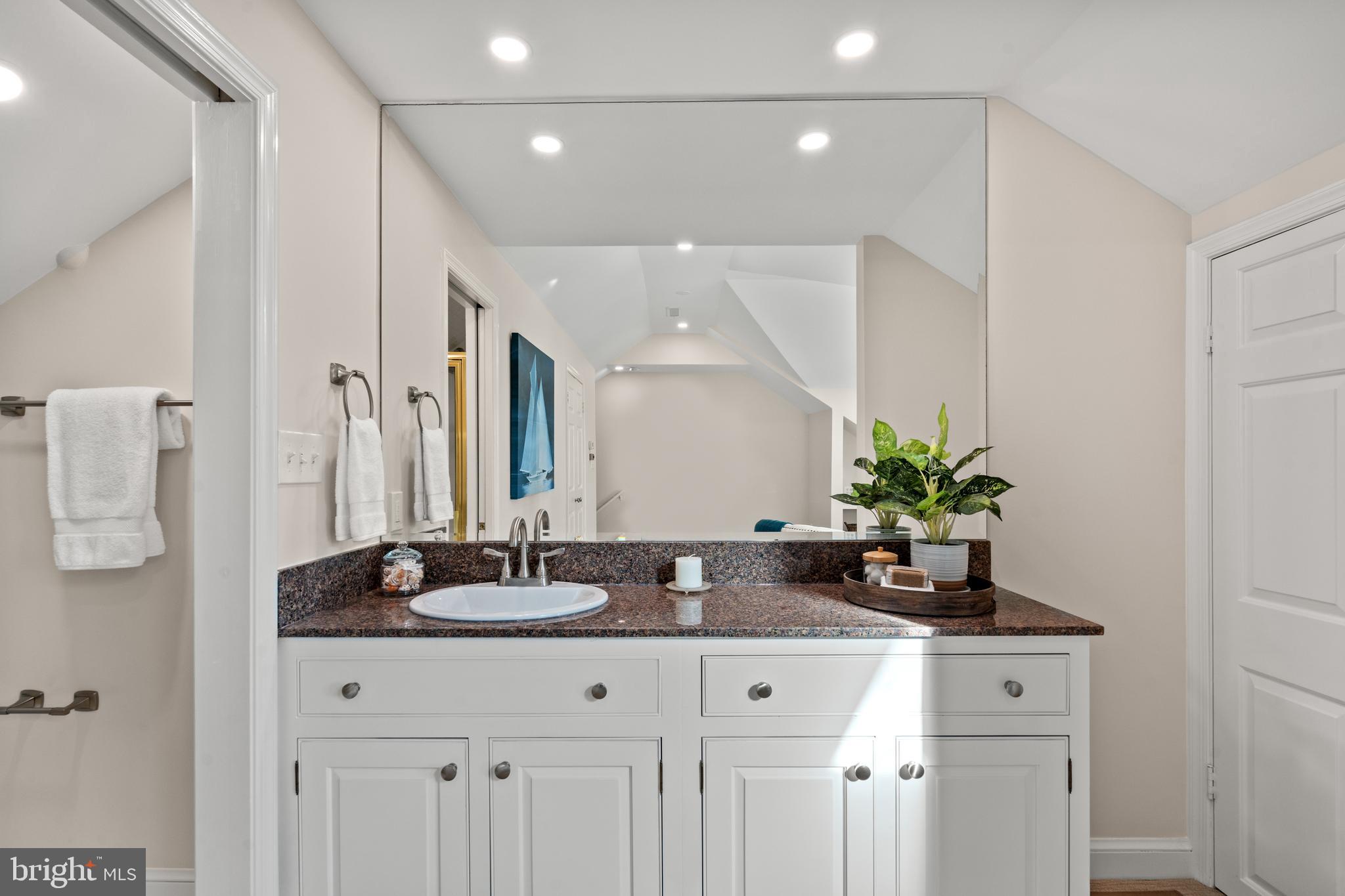 OLD TOWN ALEXANDRIA - Residential