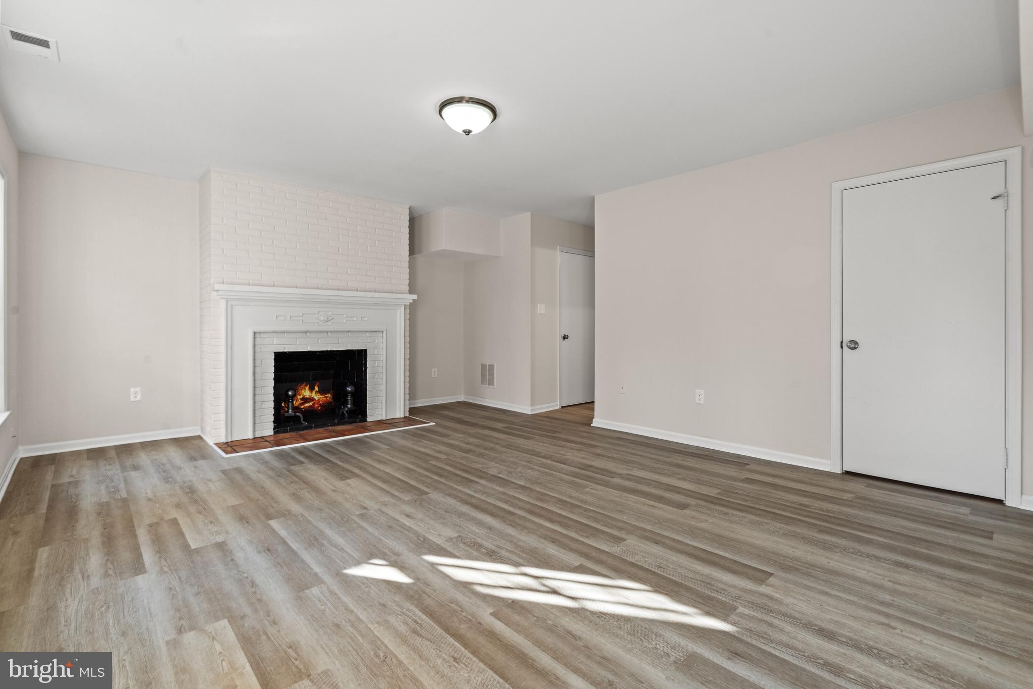 OLD TOWN ALEXANDRIA - Residential