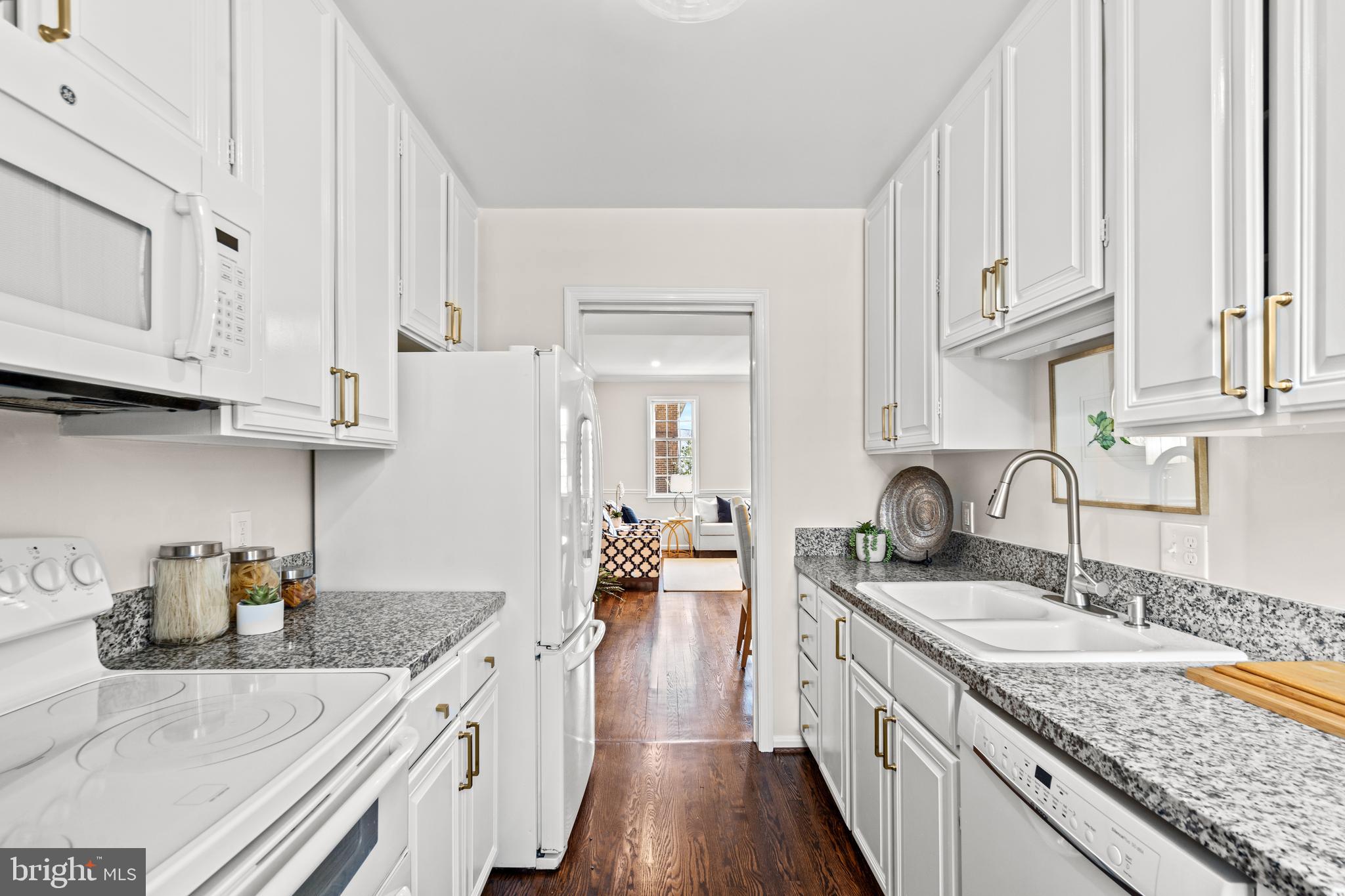 OLD TOWN ALEXANDRIA - Residential