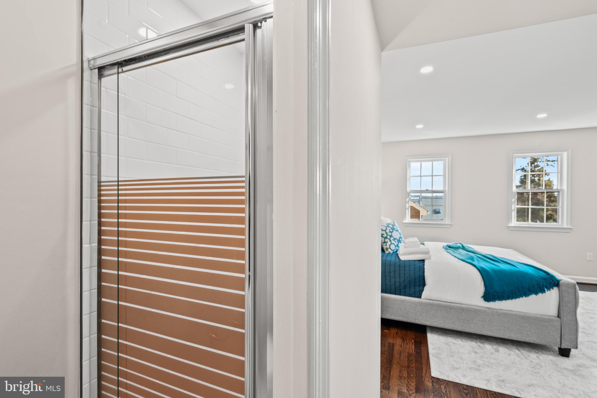 OLD TOWN ALEXANDRIA - Residential