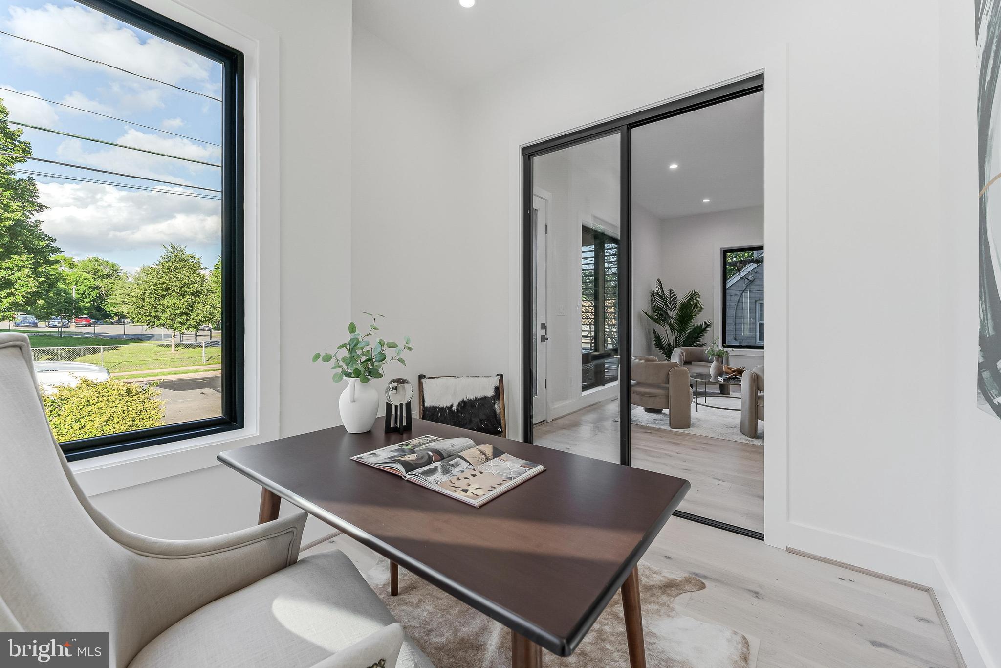 SUMMIT VEITCH - Residential